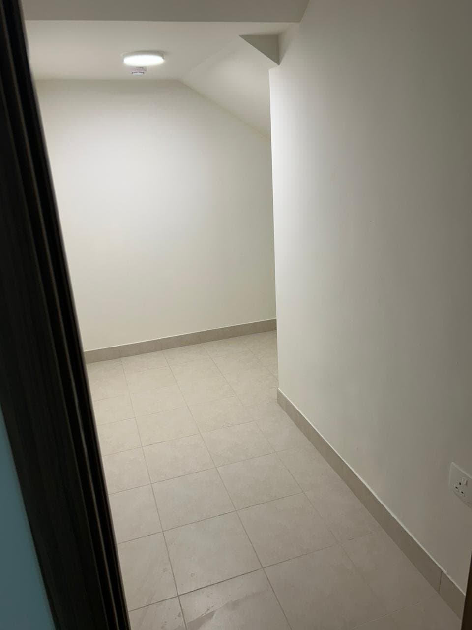 Luxurious Space Villa | Single Row | End Unit — 26