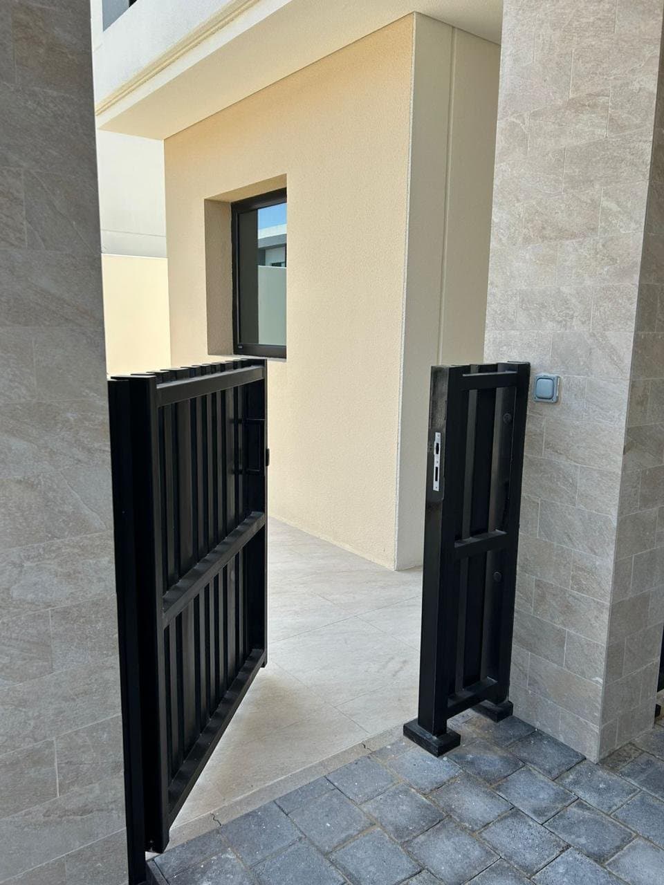 Luxurious Space Villa | Single Row | End Unit — 29