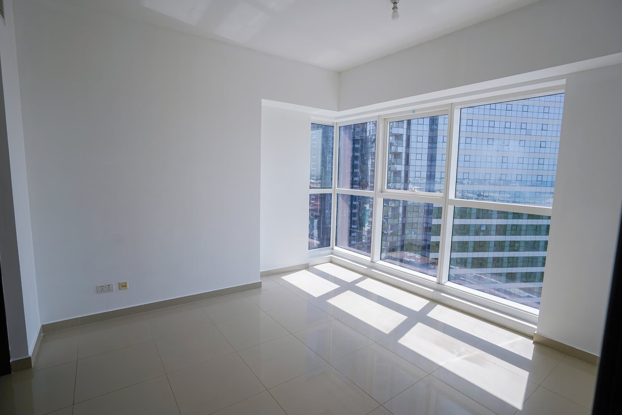 Stunning 1BR | High Floor | Ready to move in — 5