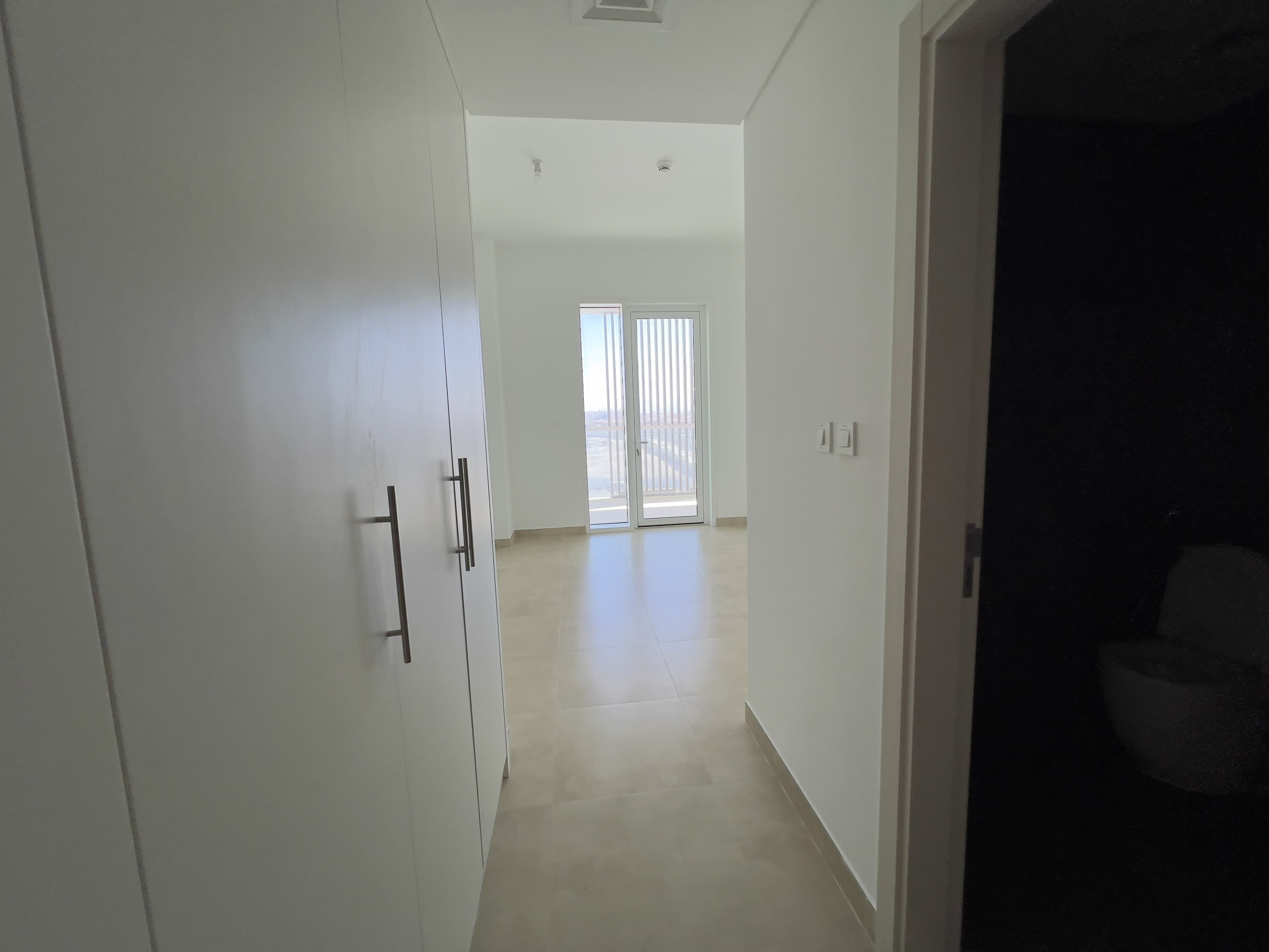 Partial Sea & Pool View | Spacious | Vacant — 17