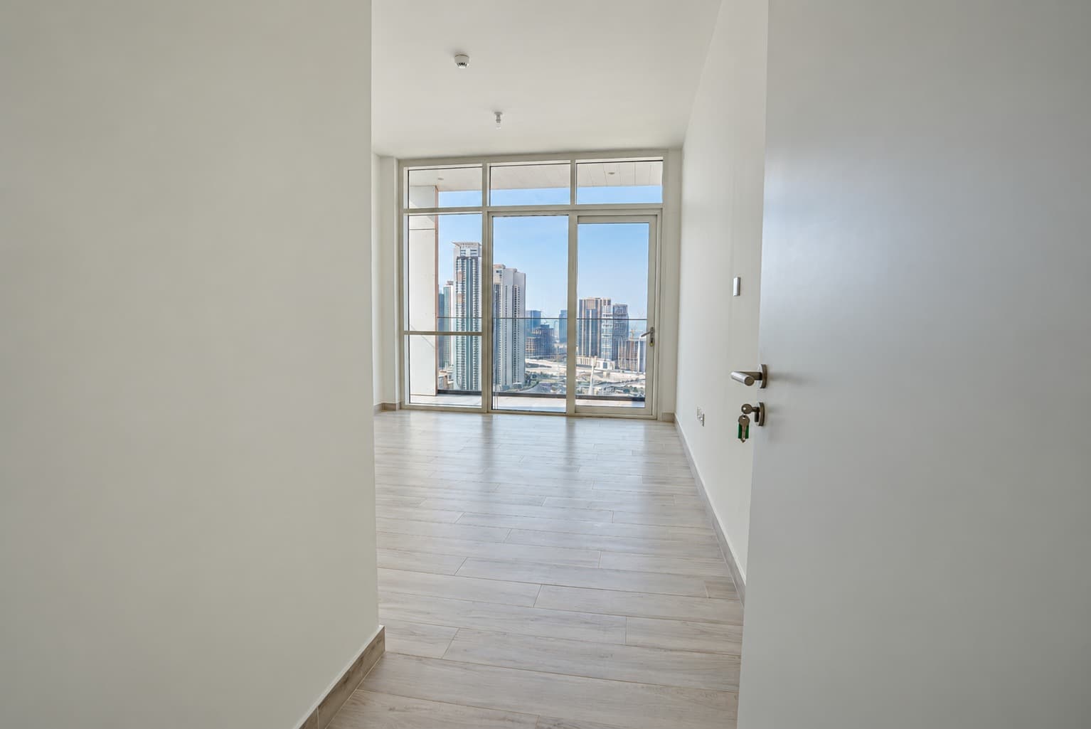 Stunning Canal & City View | 4 Payments | Vibrant Community, 4