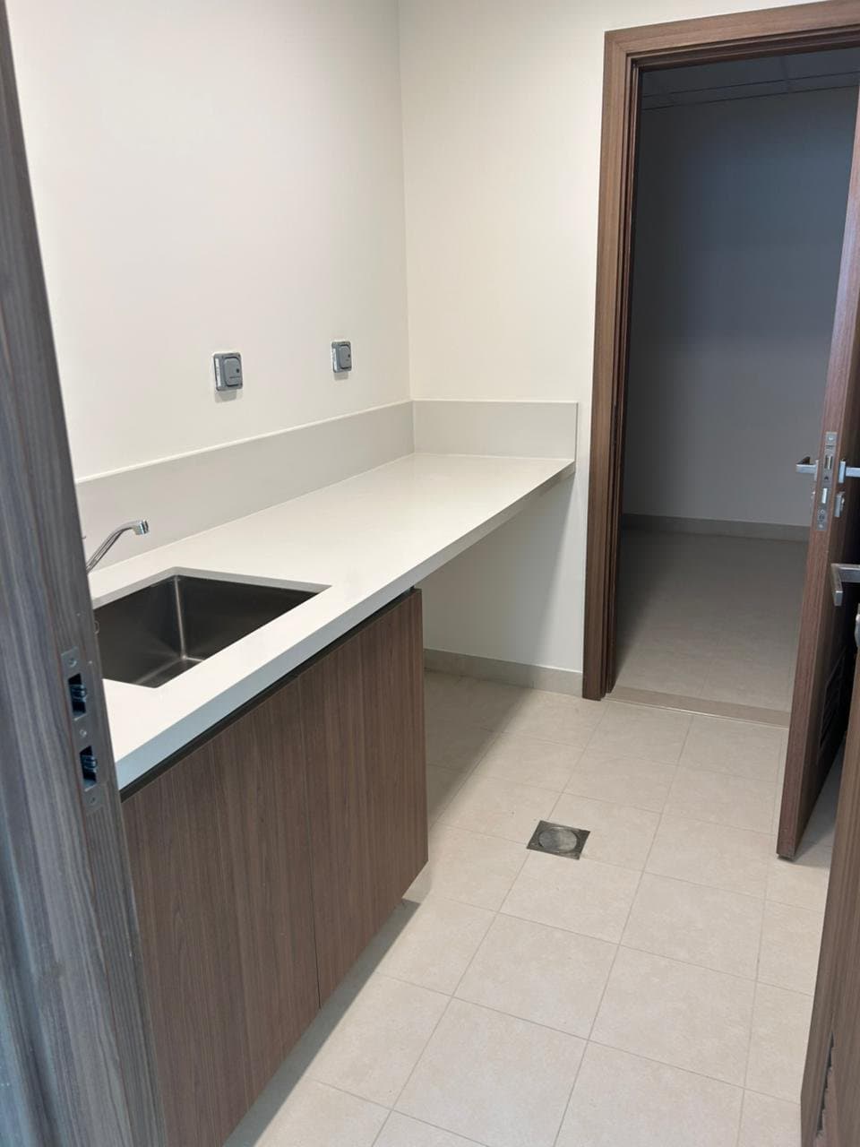 Luxurious Space Villa | Single Row | End Unit — 20