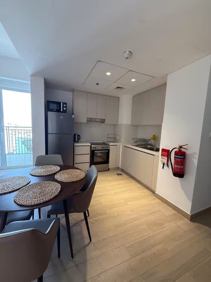 Amazing View | High Floor | Prime Location — 4