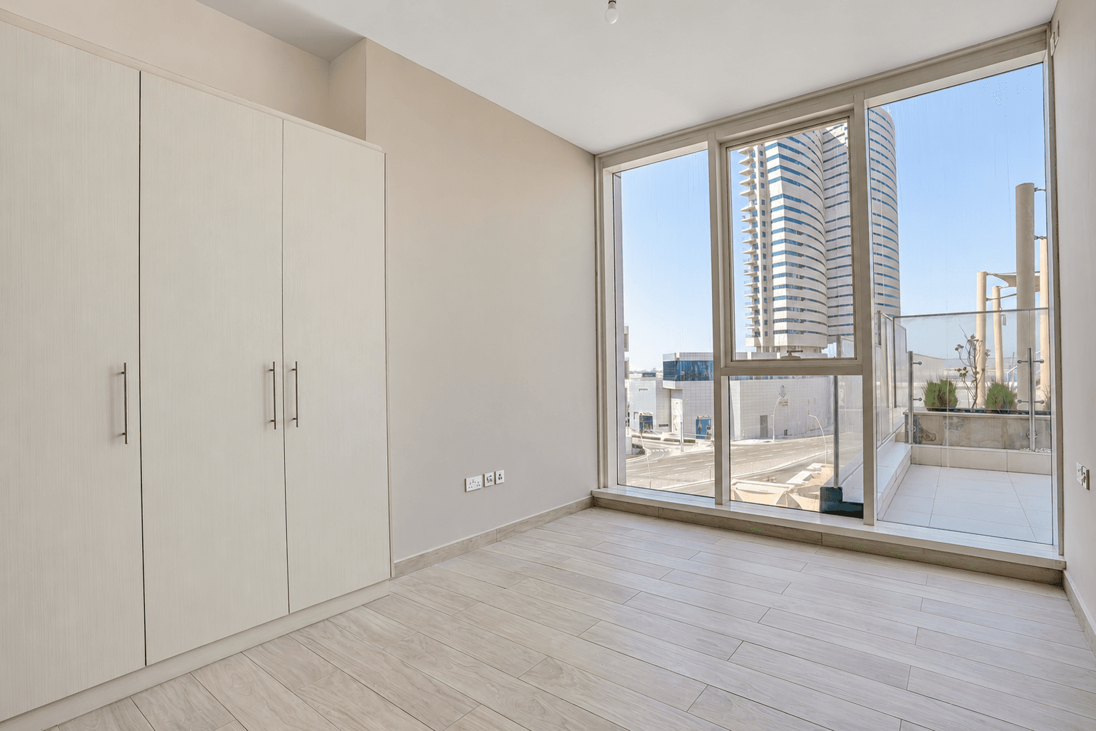 Limited Offer | 2BR with Balcony | Sea & Park View, 9