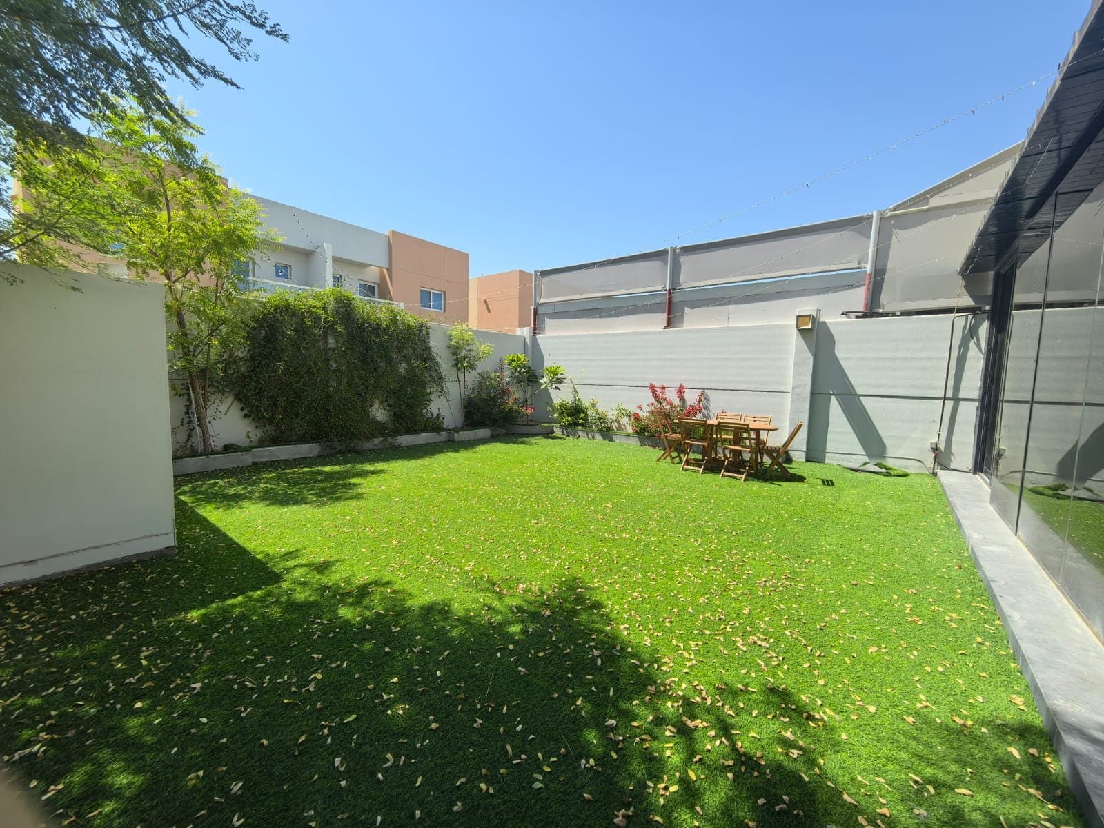 Corner Unit | Stunning 4BR | Peaceful Community — 10