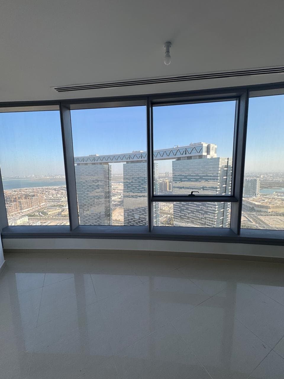 Stunning View | Spacious Unit | Vacant — 3