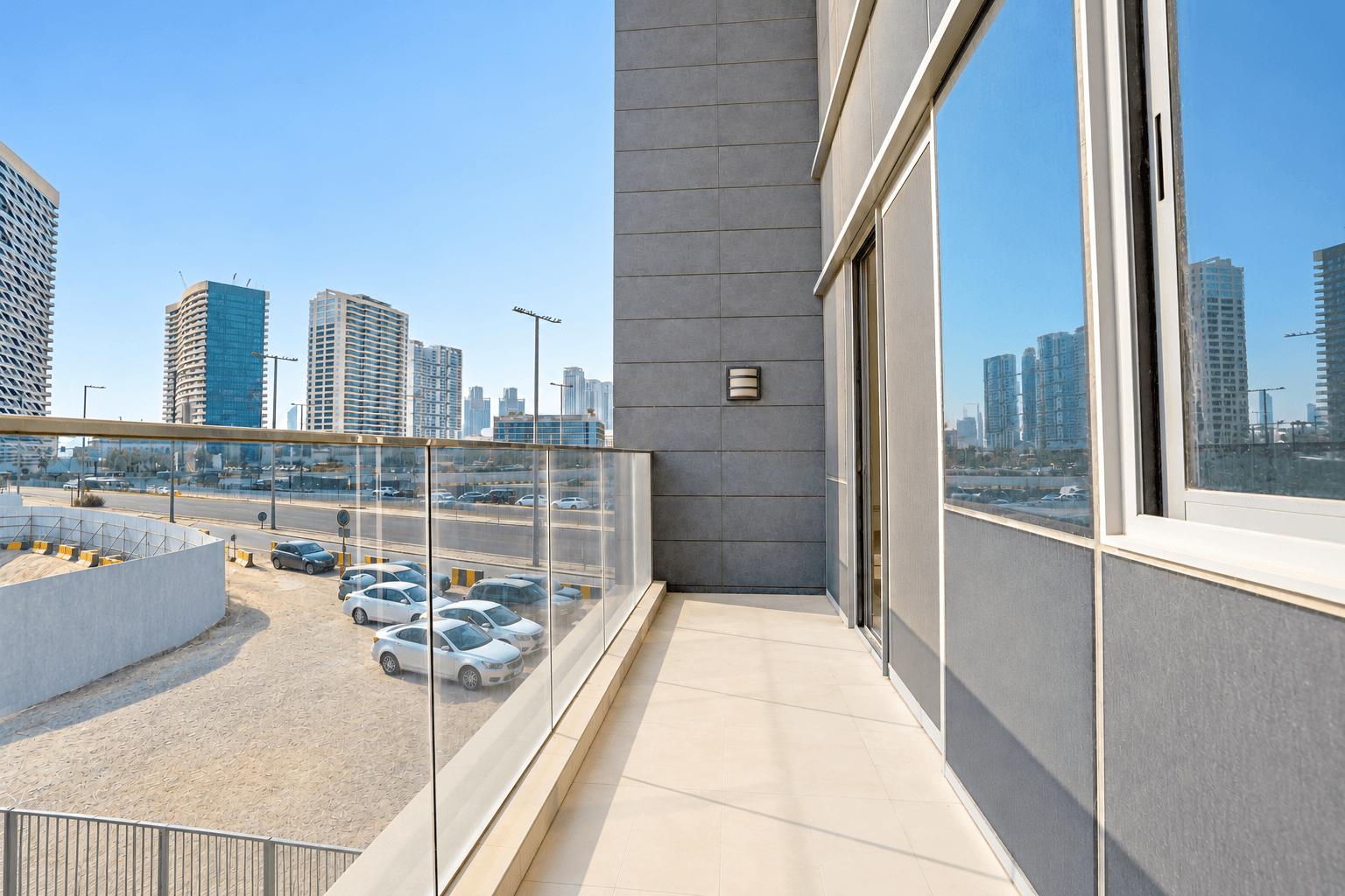 Classic 3+1BR | Street and Back Views | Prime Location, 7
