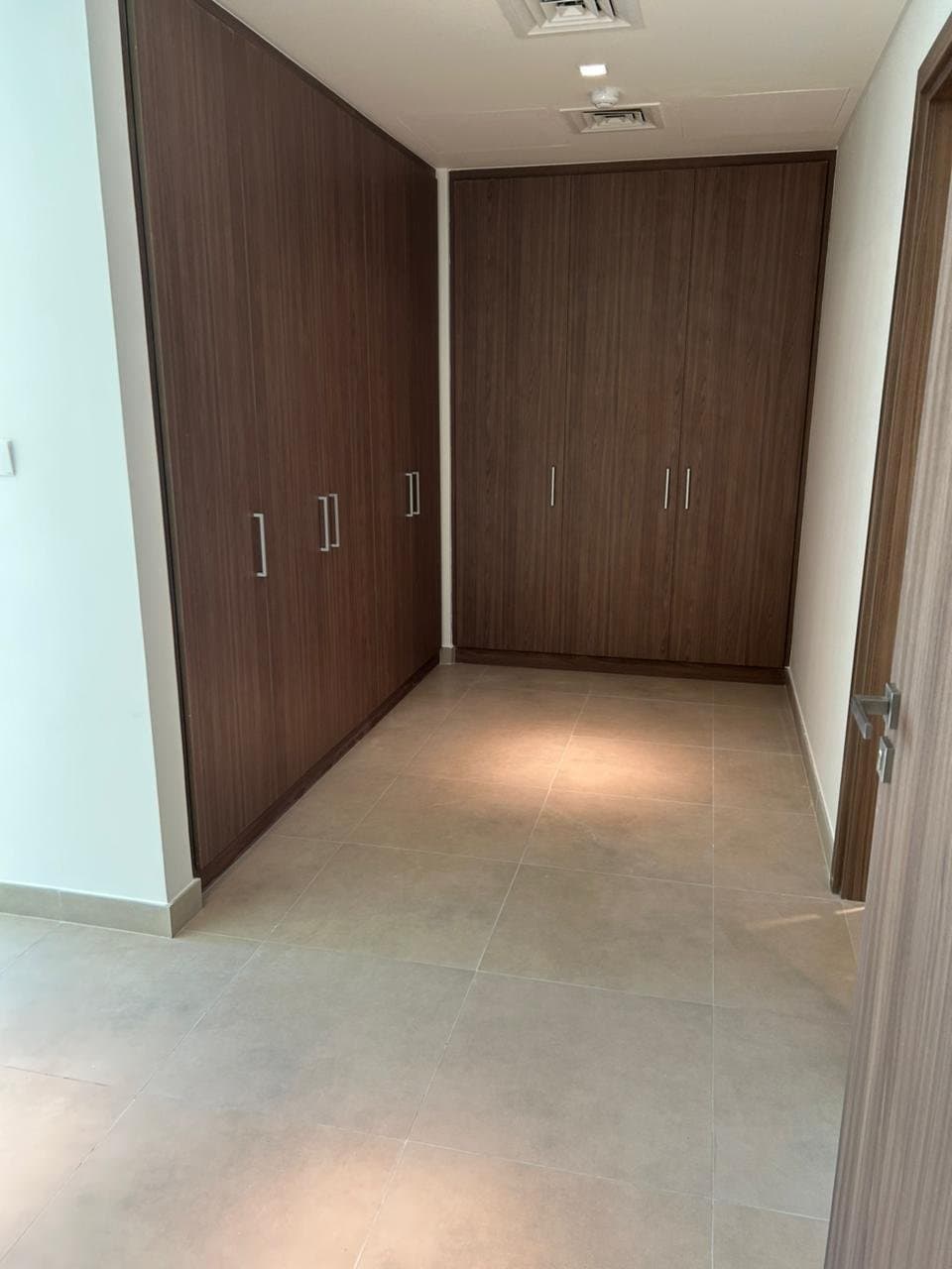 Luxurious Space Villa | Single Row | End Unit — 13