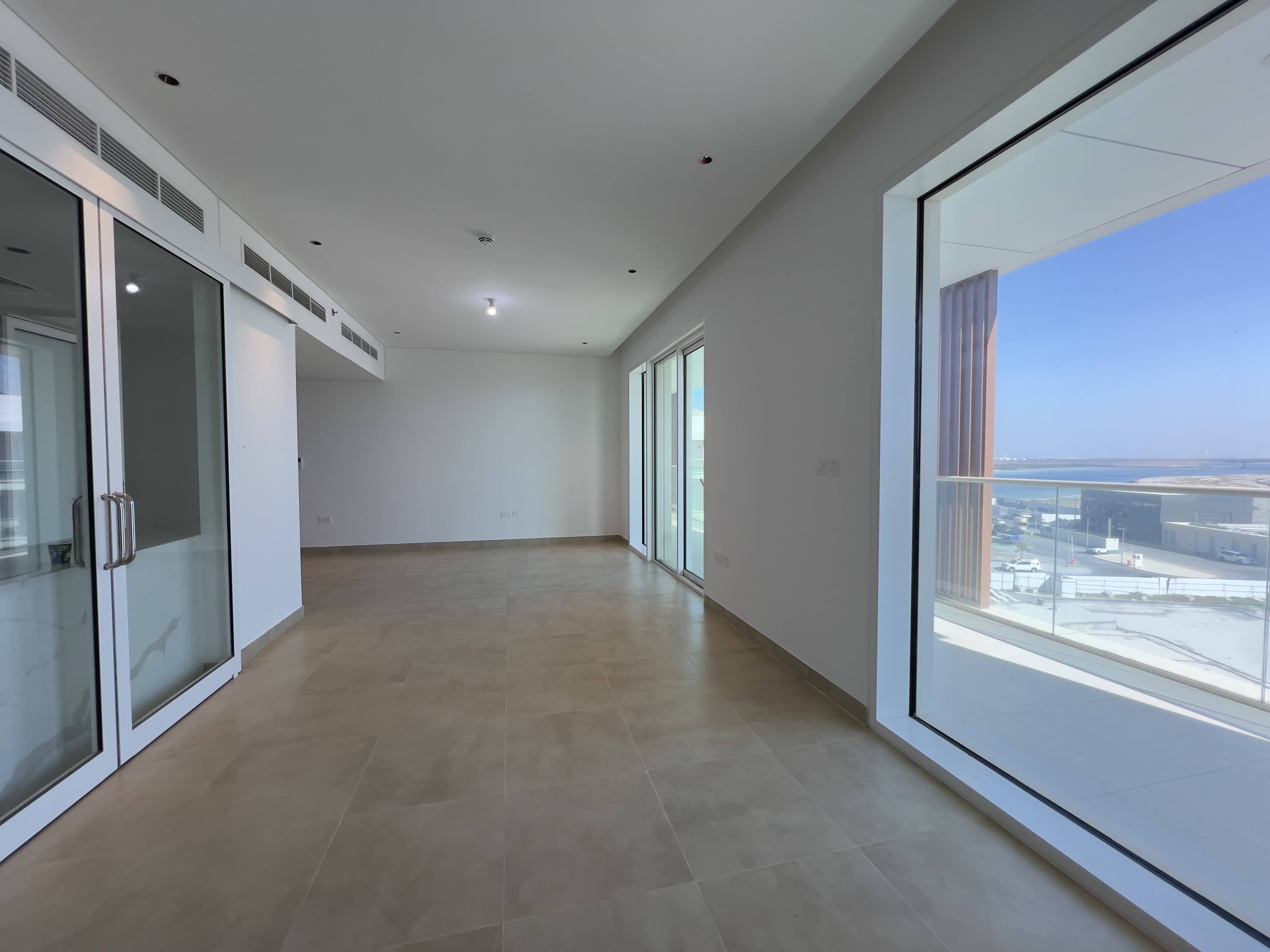 Partial Sea & Pool View | Spacious | Vacant — 9