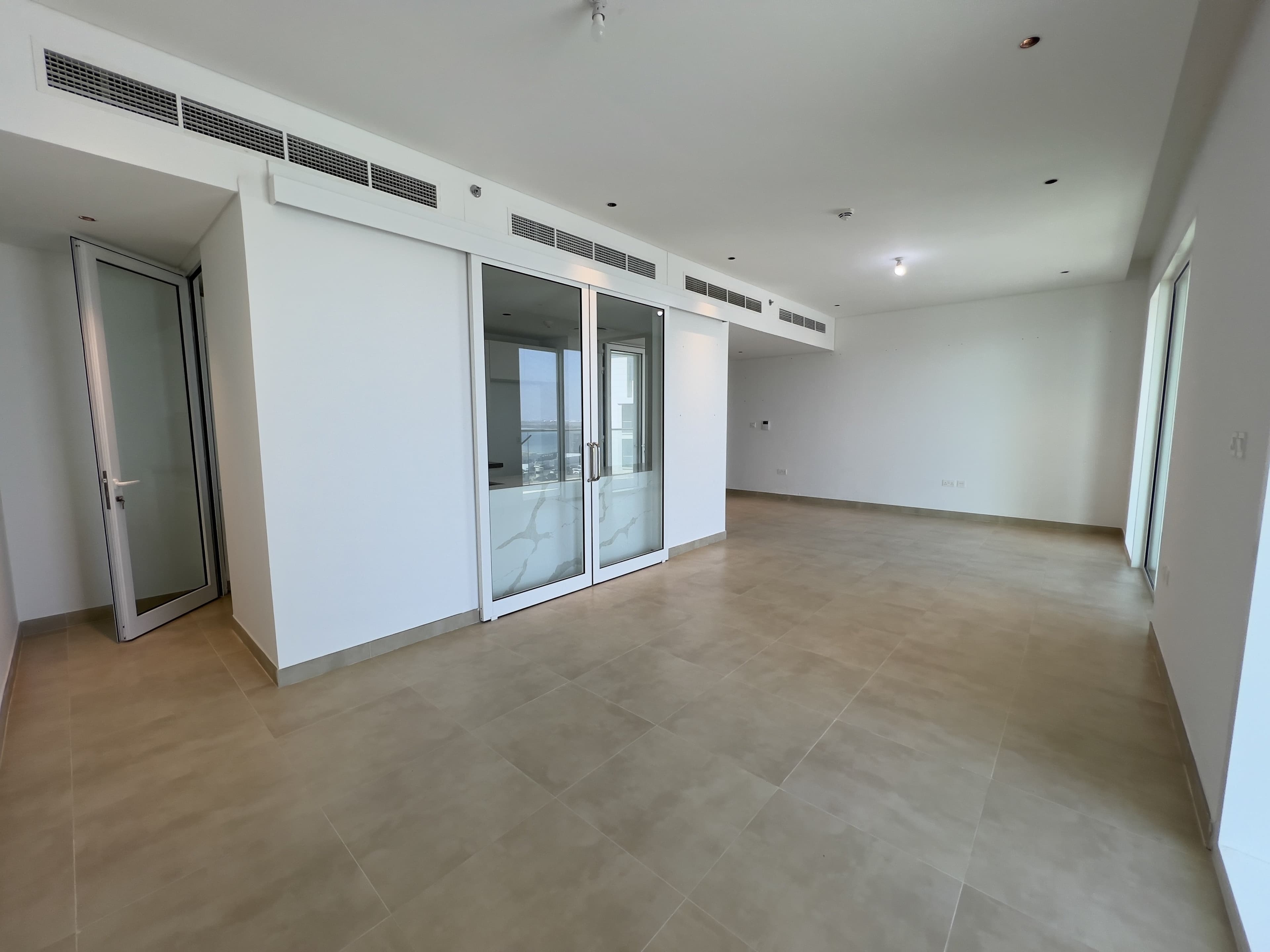 Partial Sea & Pool View | Spacious | Vacant — 2