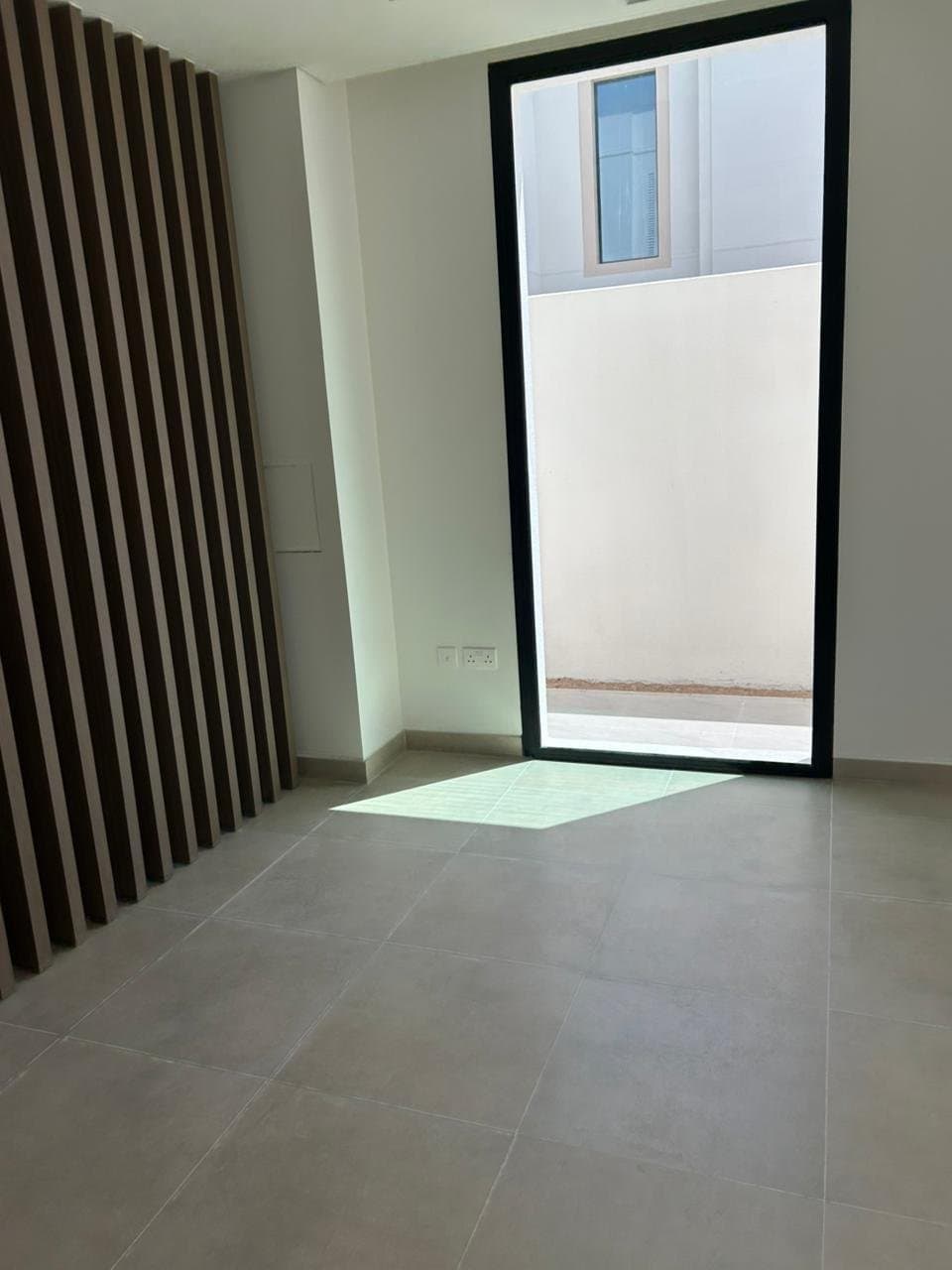 Luxurious Space Villa | Single Row | End Unit — 19