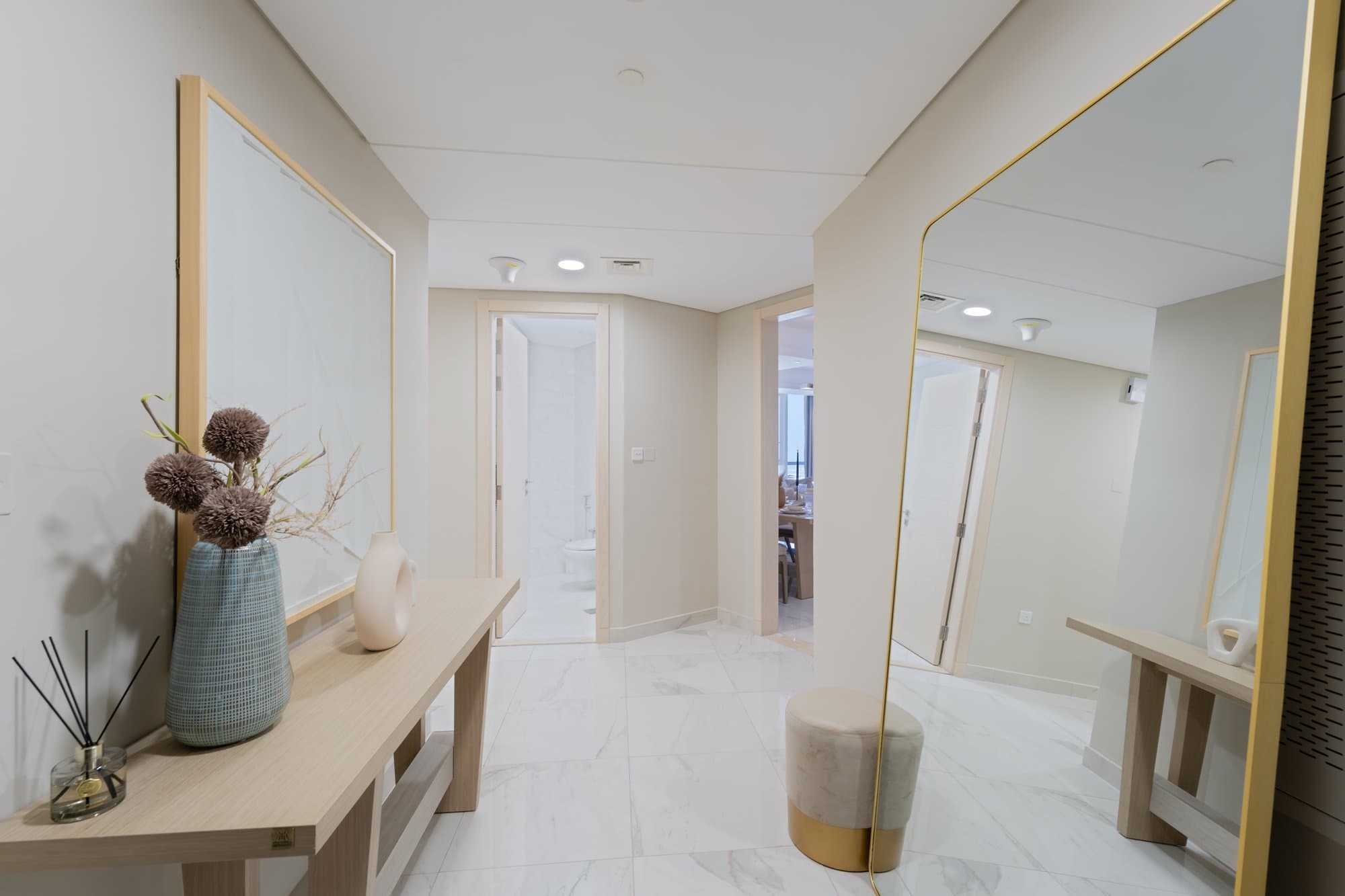 0 Commission | Luxurious Apartment | Vacant — 7