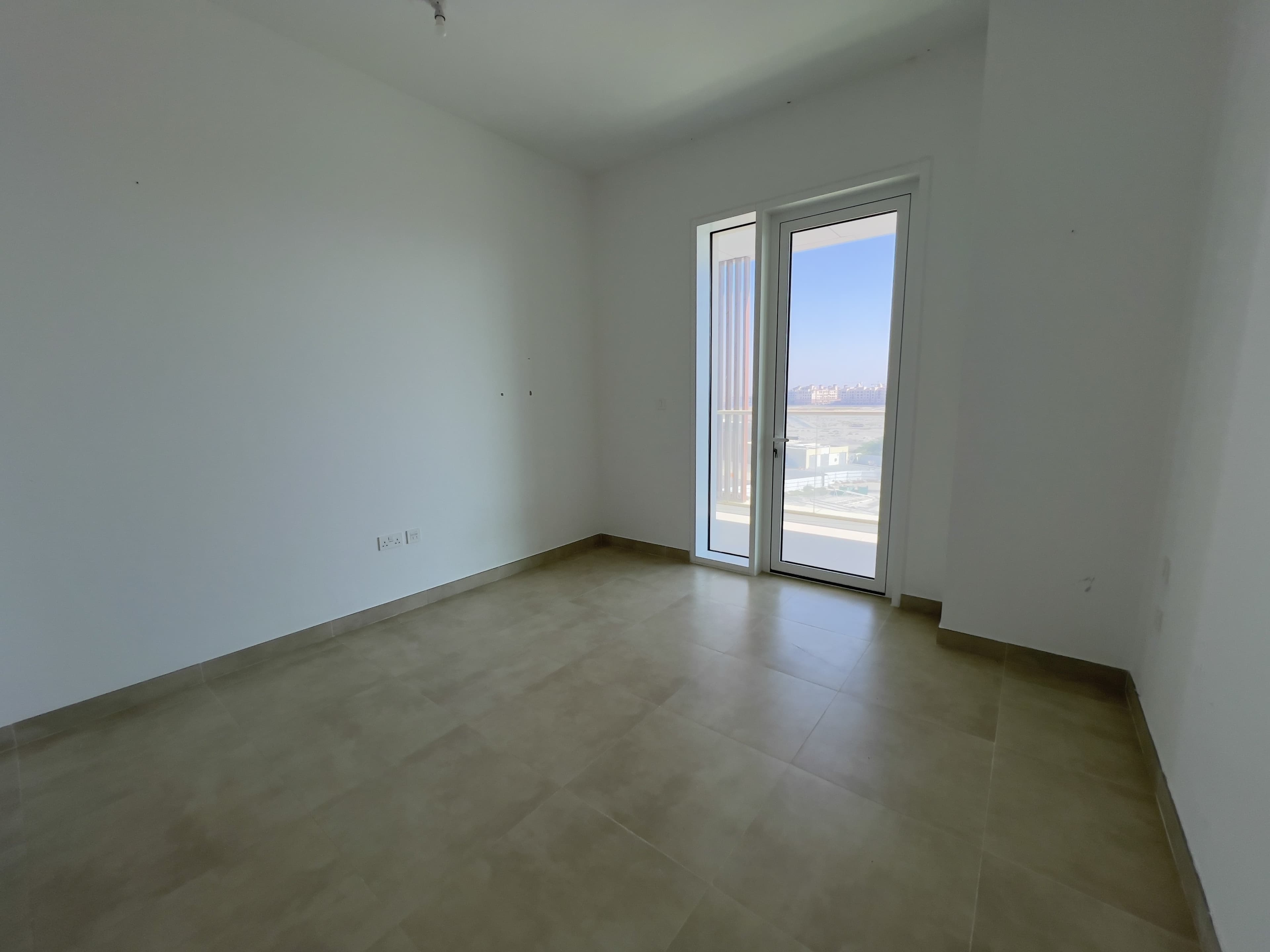 Partial Sea & Pool View | Spacious | Vacant — 15
