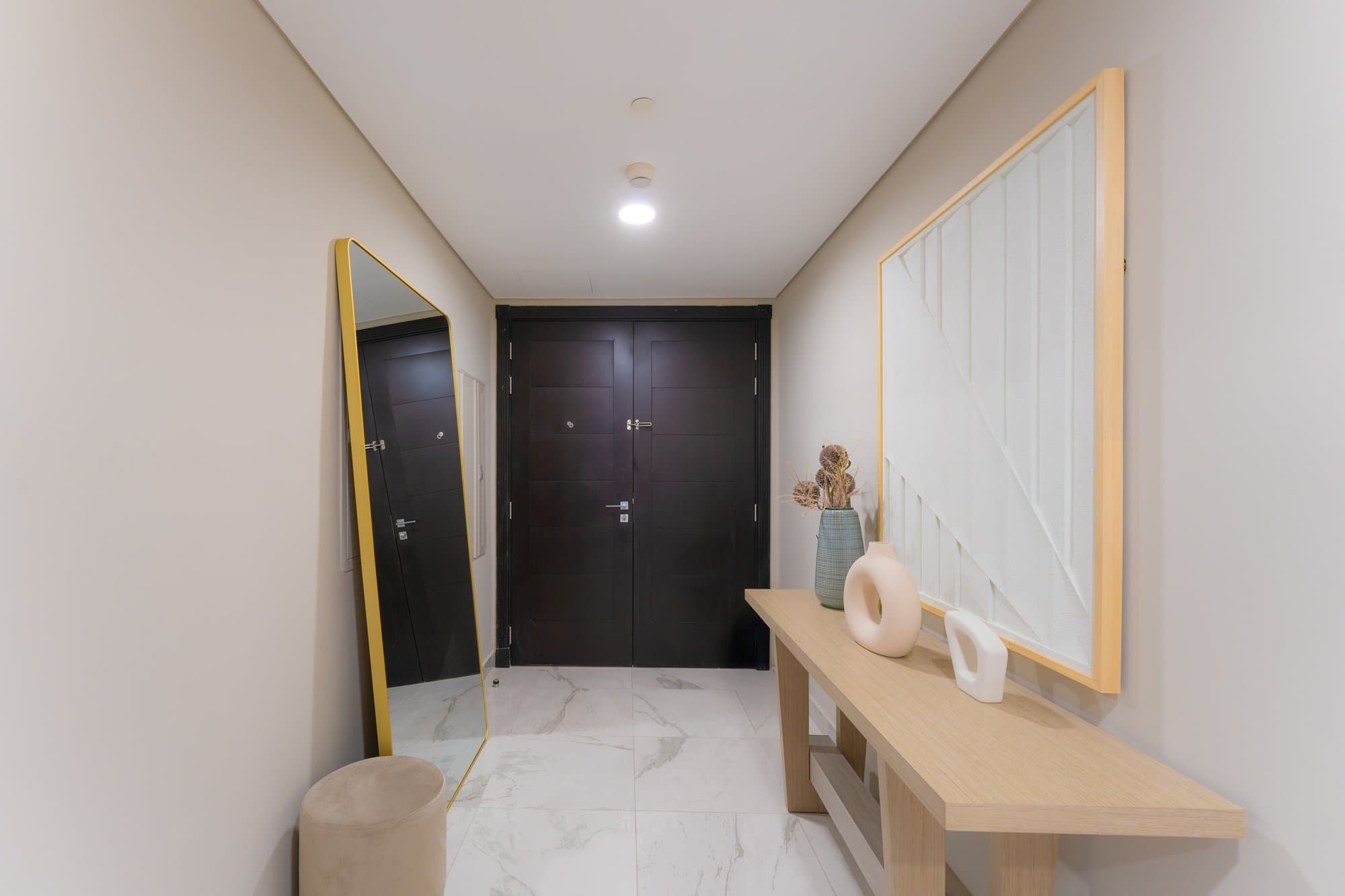 0 Commission | Luxurious Apartment | Vacant — 15