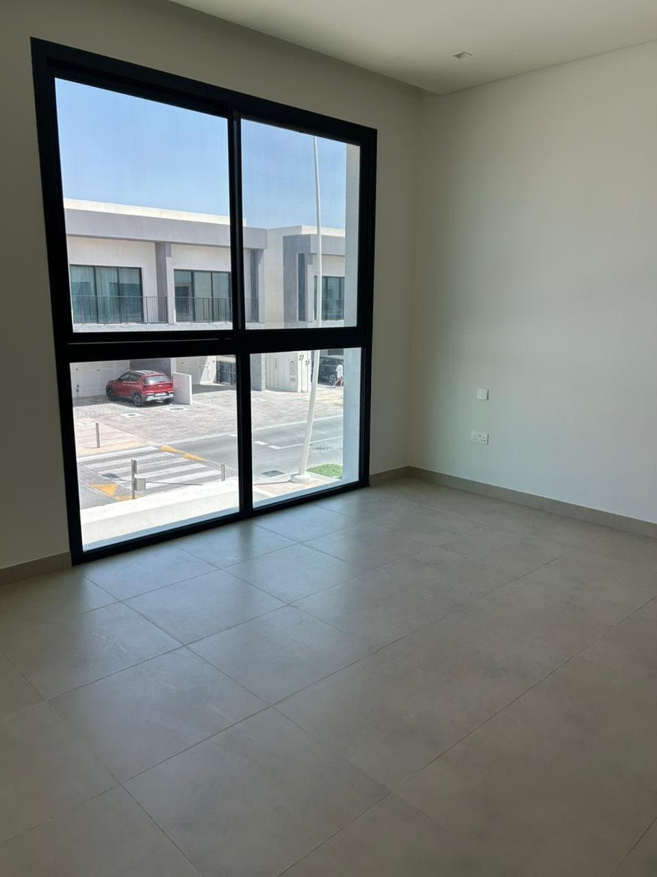 Luxurious Space Villa | Single Row | End Unit — 4