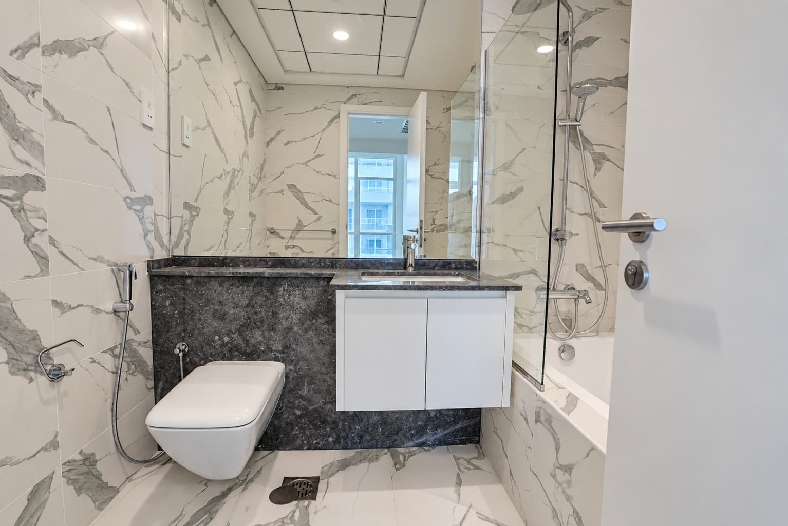 Stunning Canal & City View | 4 Payments | Vibrant Community, 22