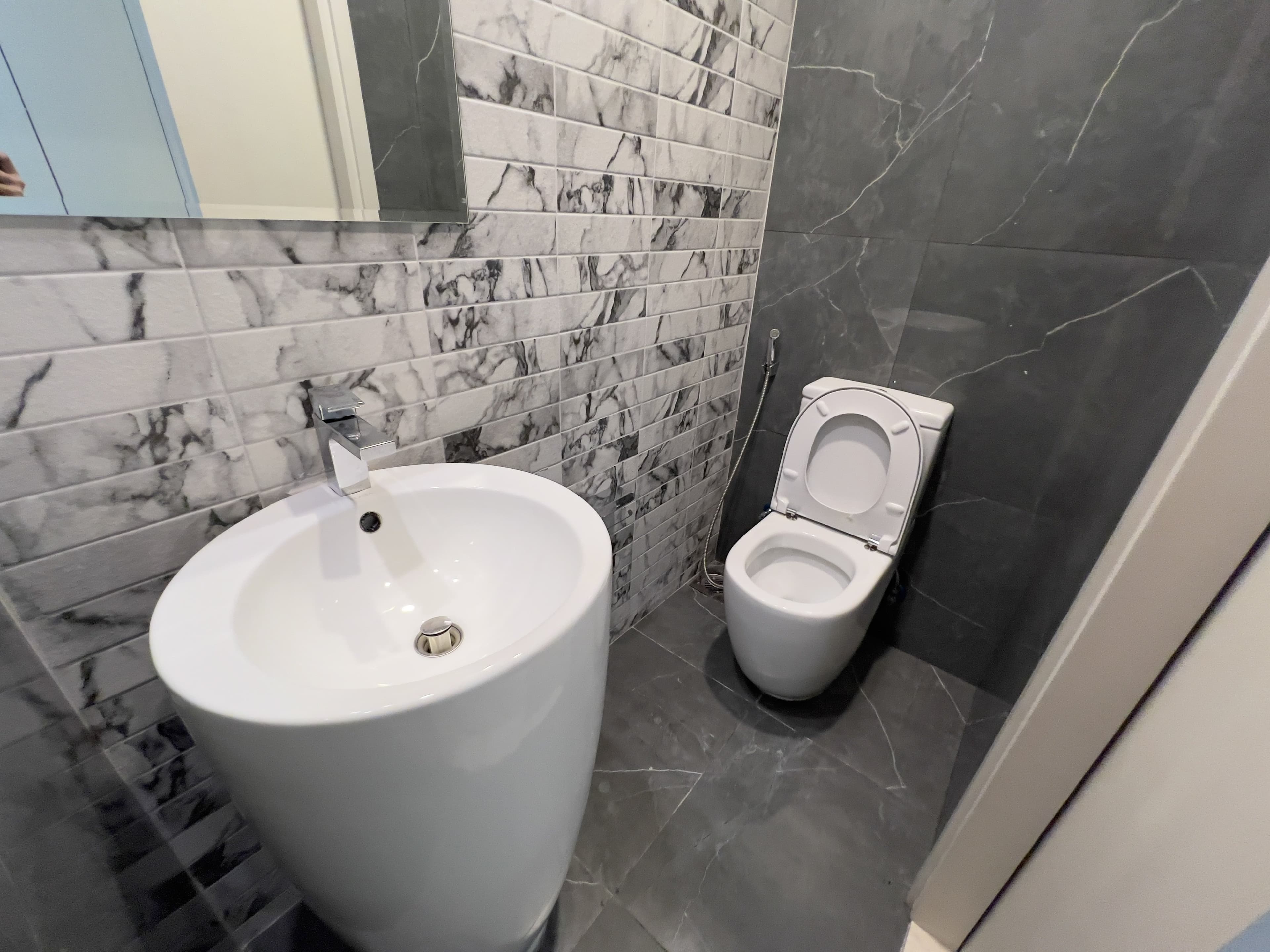Partial Sea & Pool View | Spacious | Vacant — 20