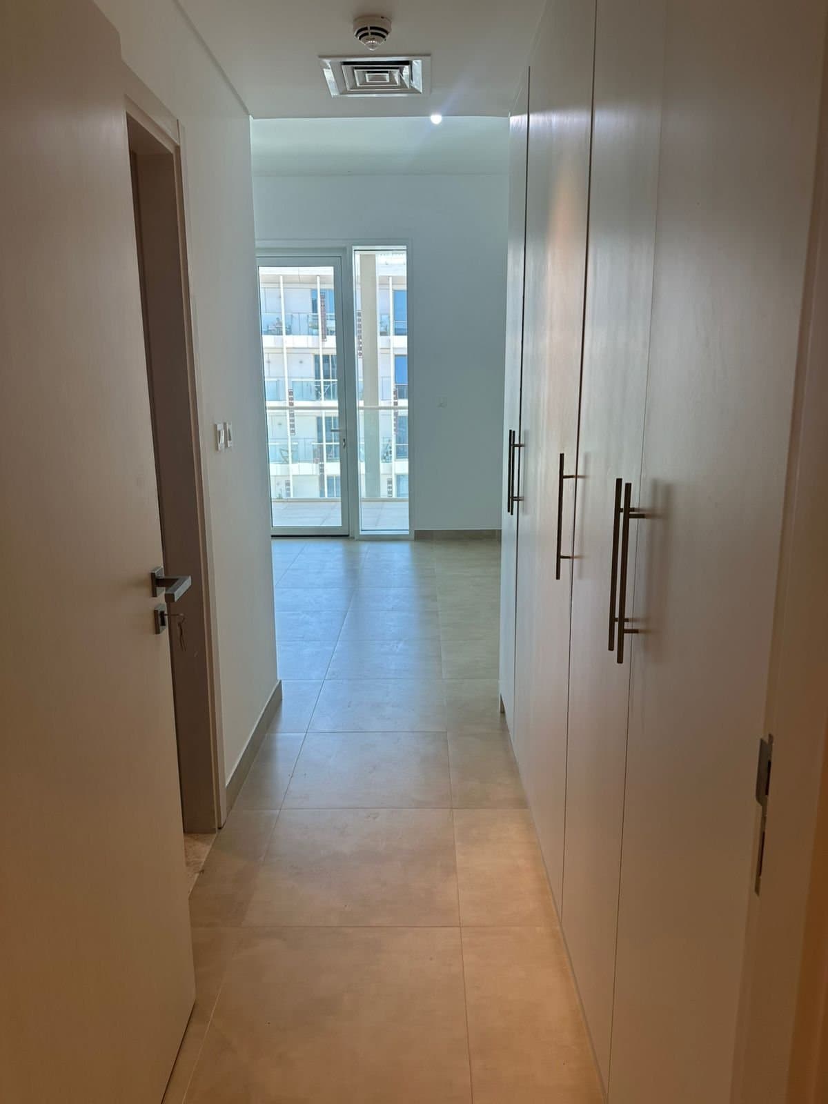 Beach Access | Huge Apartment | Partial Sea View — 9