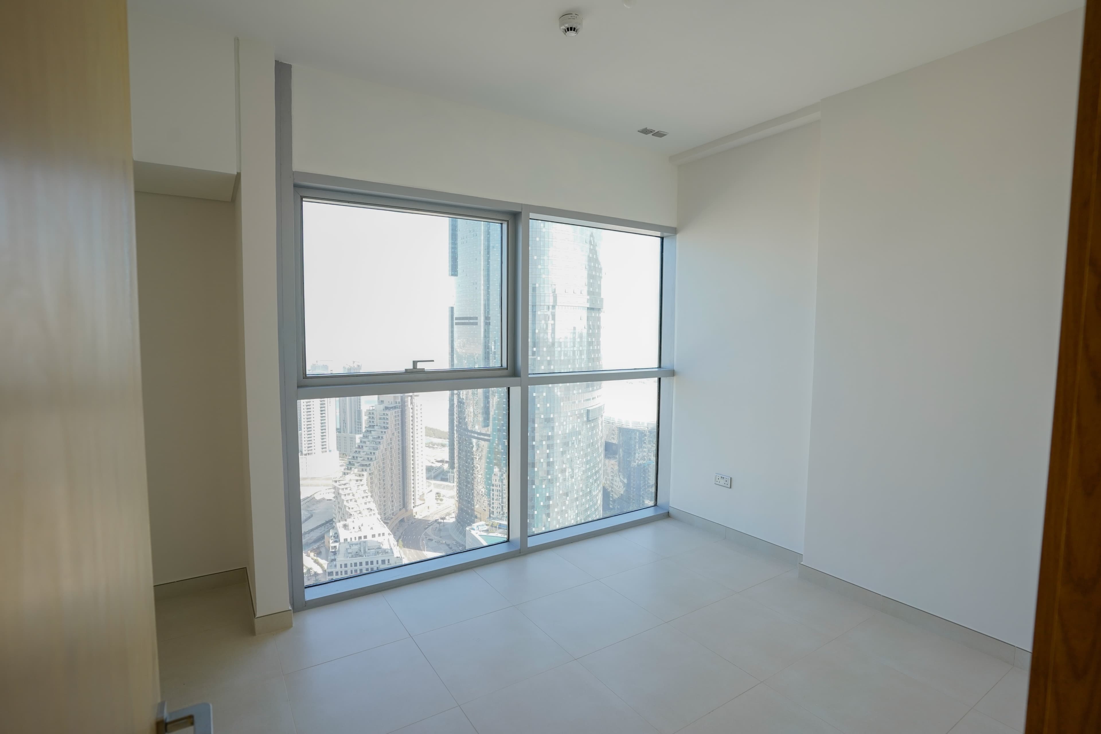 Amazing 2BR+M | High Floor | Prime Area — 4