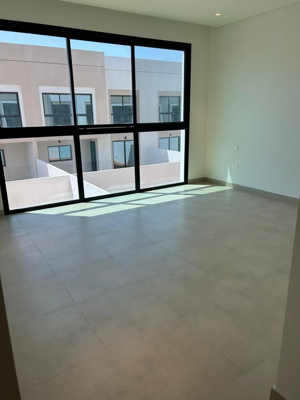 Luxurious Space Villa | Single Row | End Unit — 3