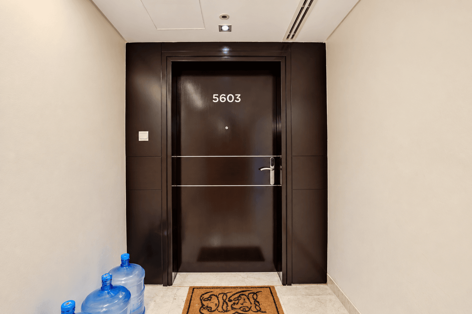 Spacious 2+1BR | Amazing Sea View | Prime Community, 13