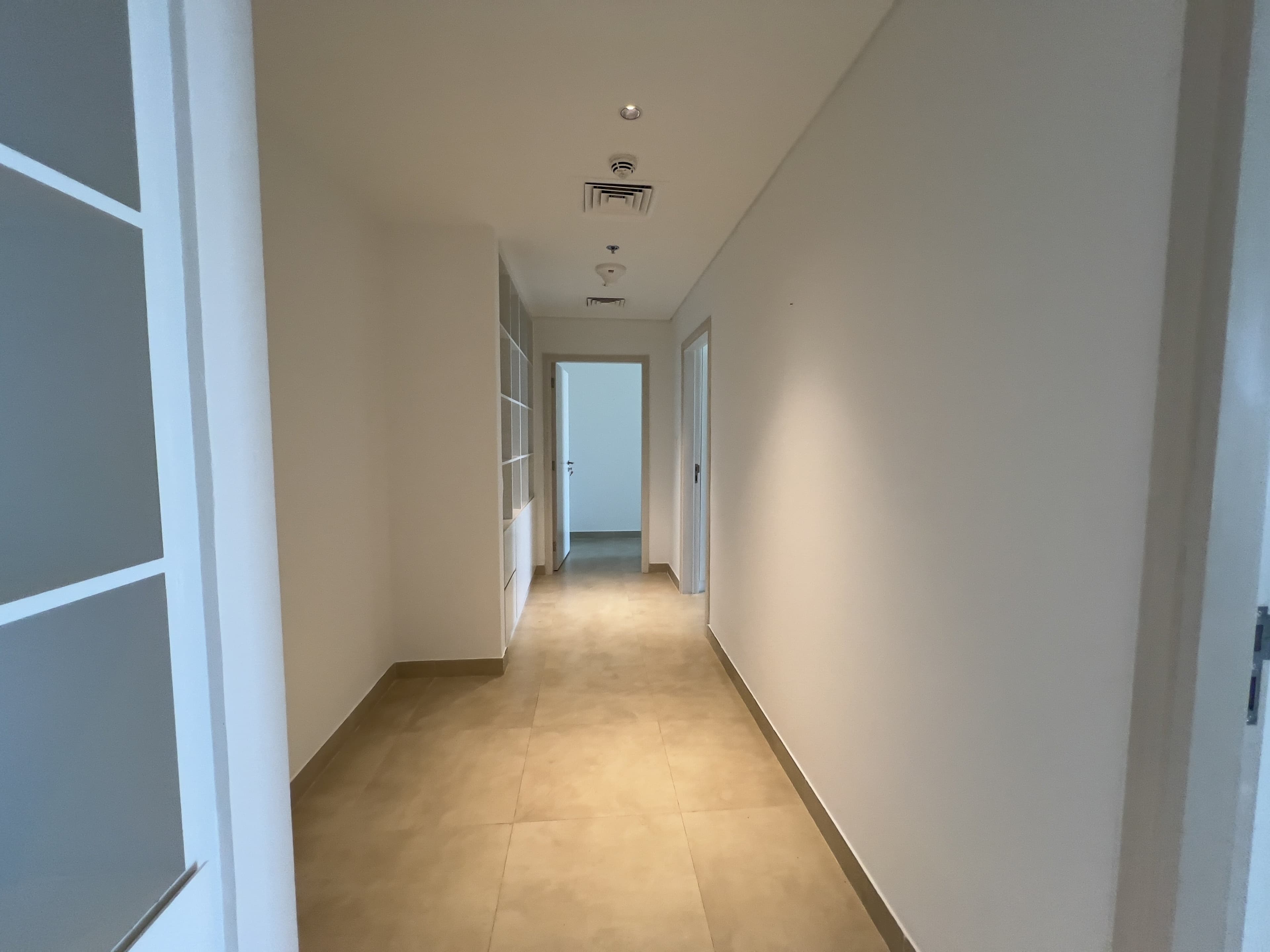 Partial Sea & Pool View | Spacious | Vacant — 12