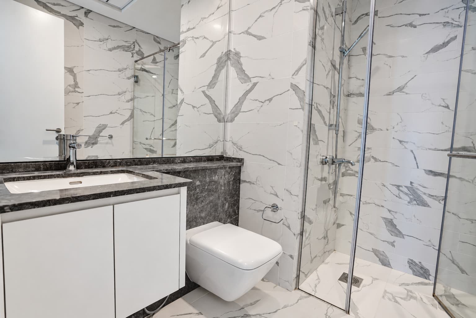 Stunning Canal & City View | 4 Payments | Vibrant Community, 20