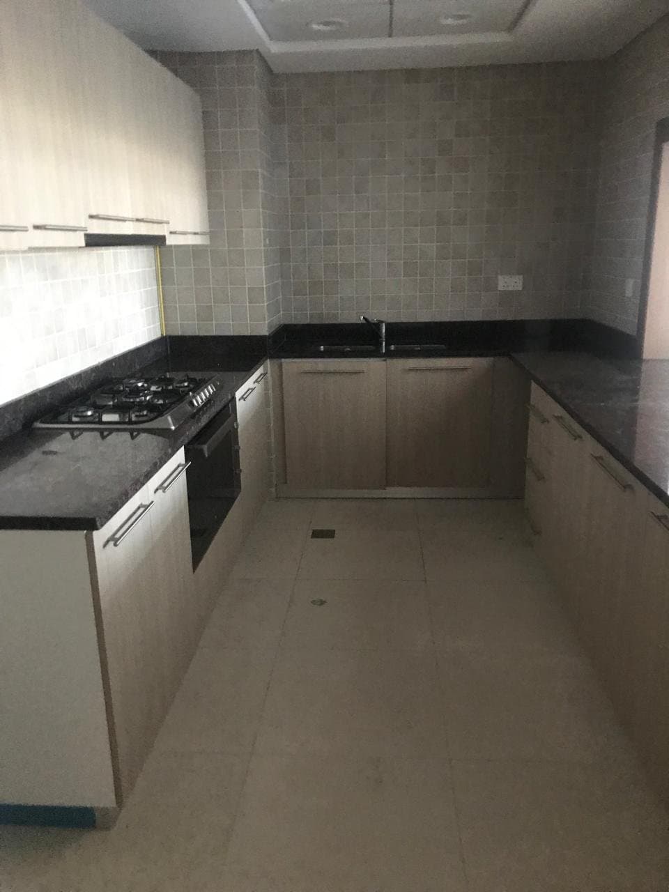 Spacious Apartment | 2 Balconies | Laundry Room — 6