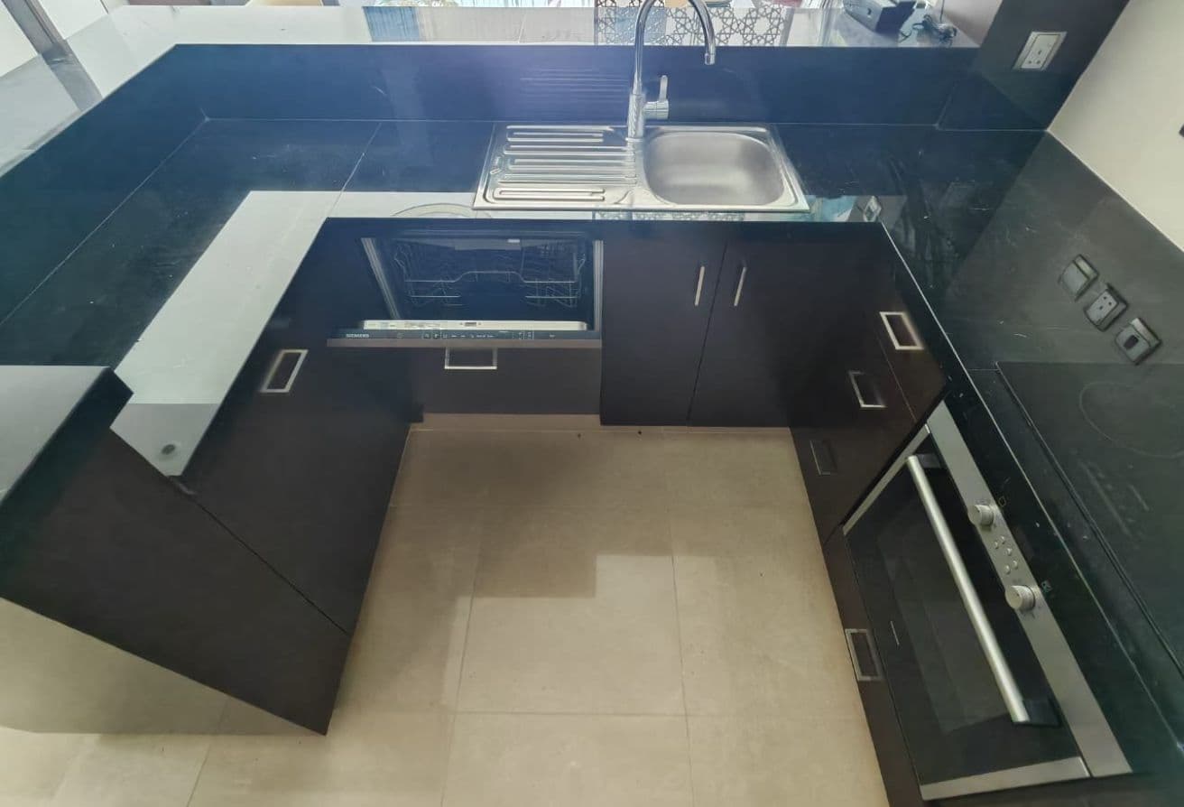 Fully Furnished | Sea View | Luxury Living — 17