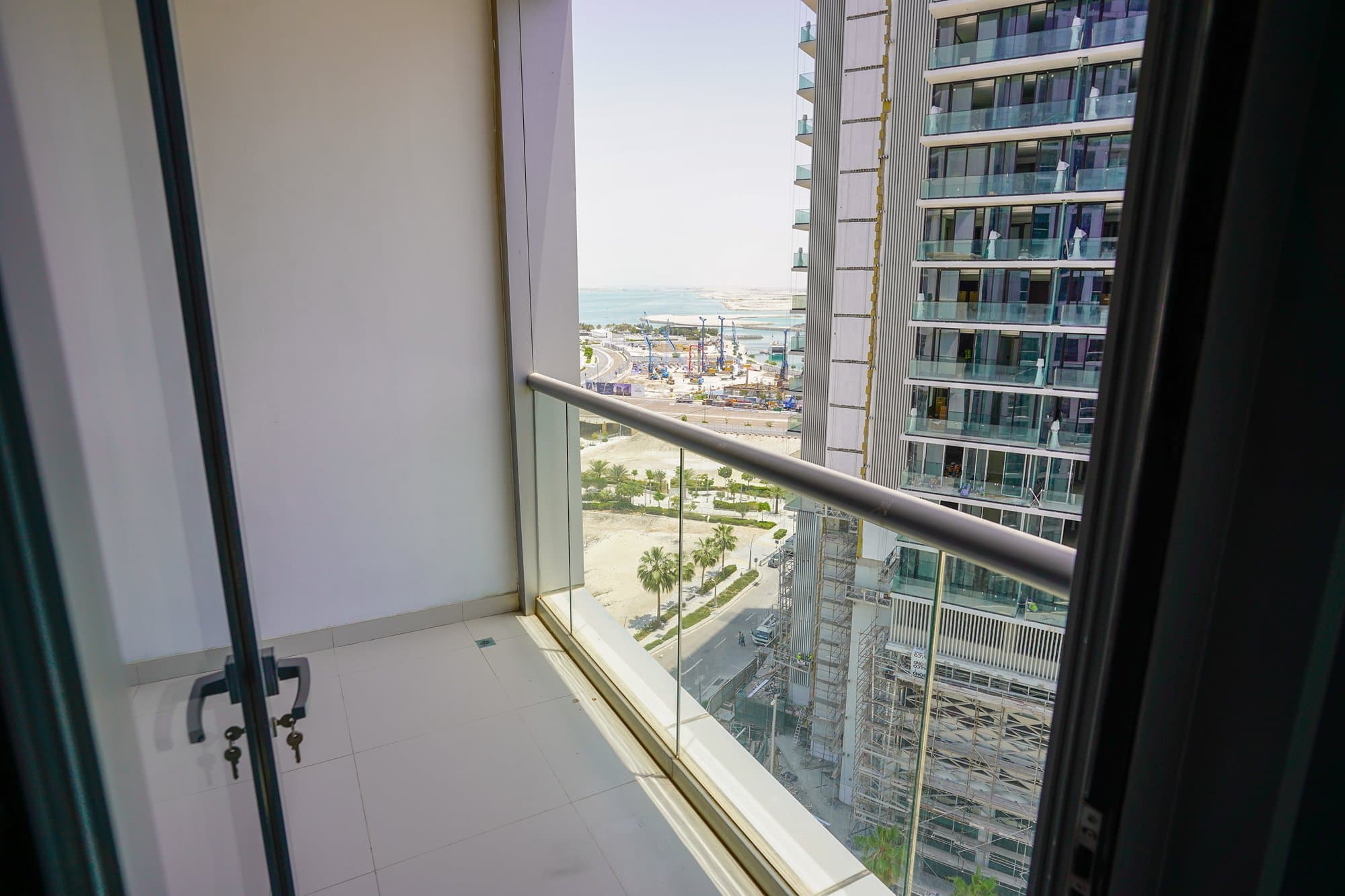 Charming Apt | High Floor | Ready to move in — 10