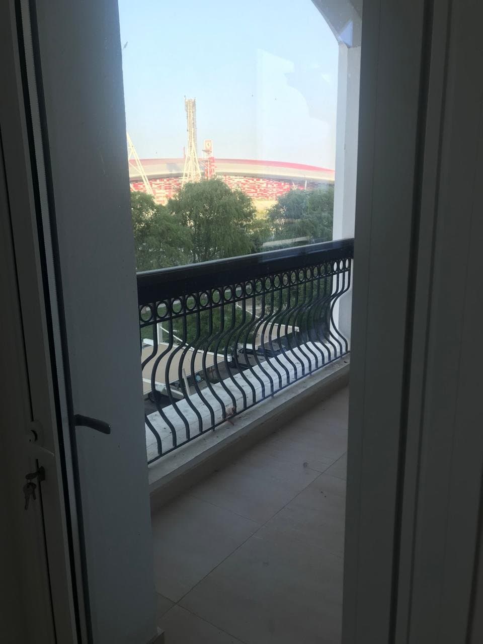 Spacious Apartment | 2 Balconies | Laundry Room — 5