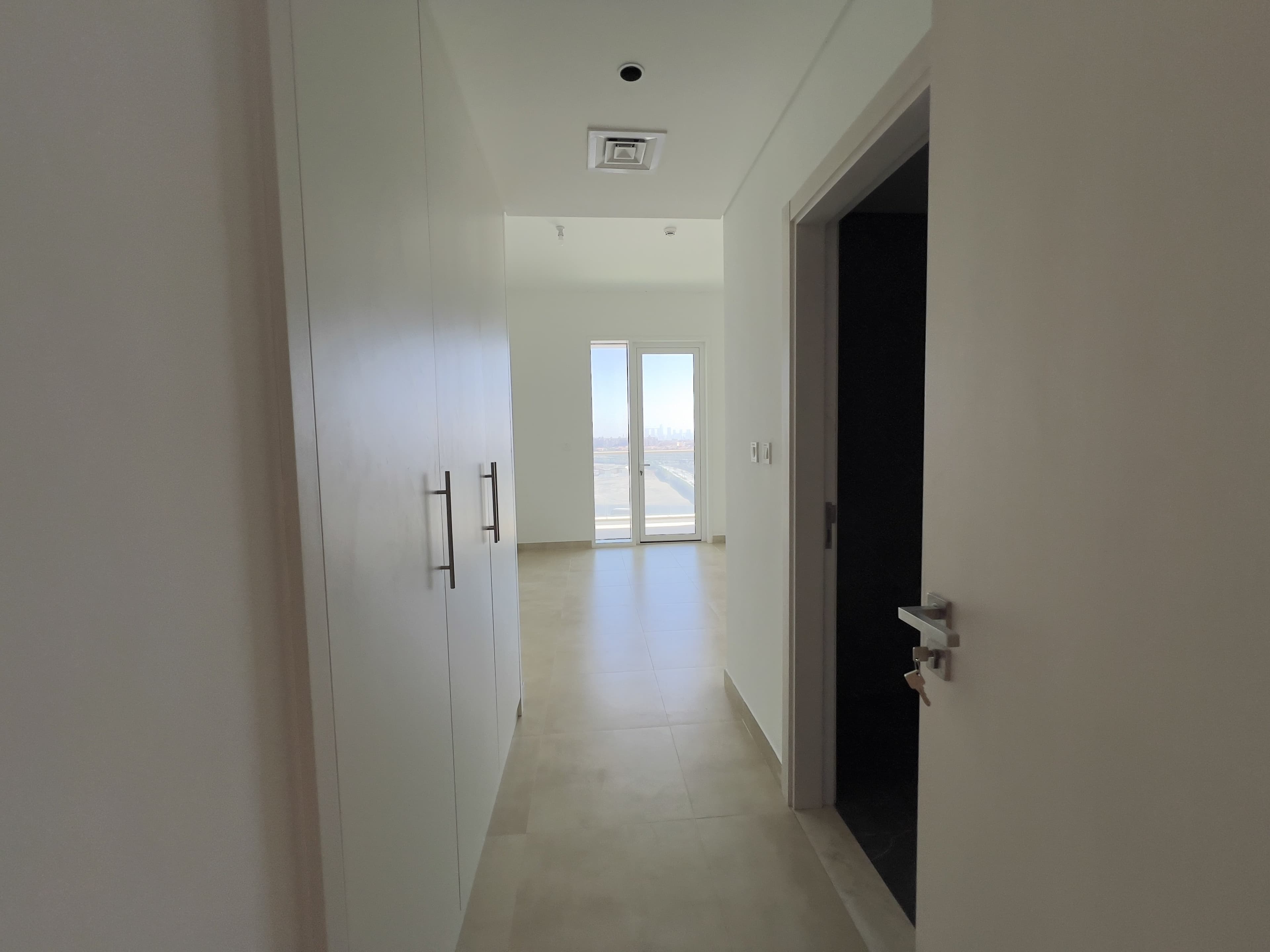 Partial Sea & Pool View | Spacious | Vacant — 14