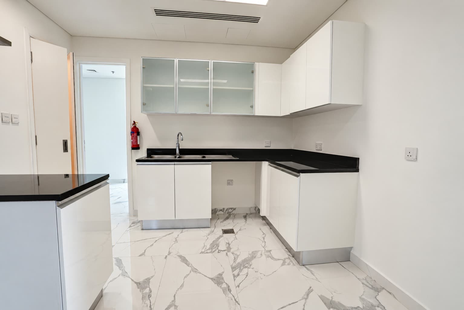 Stunning Canal & City View | 4 Payments | Vibrant Community, 10