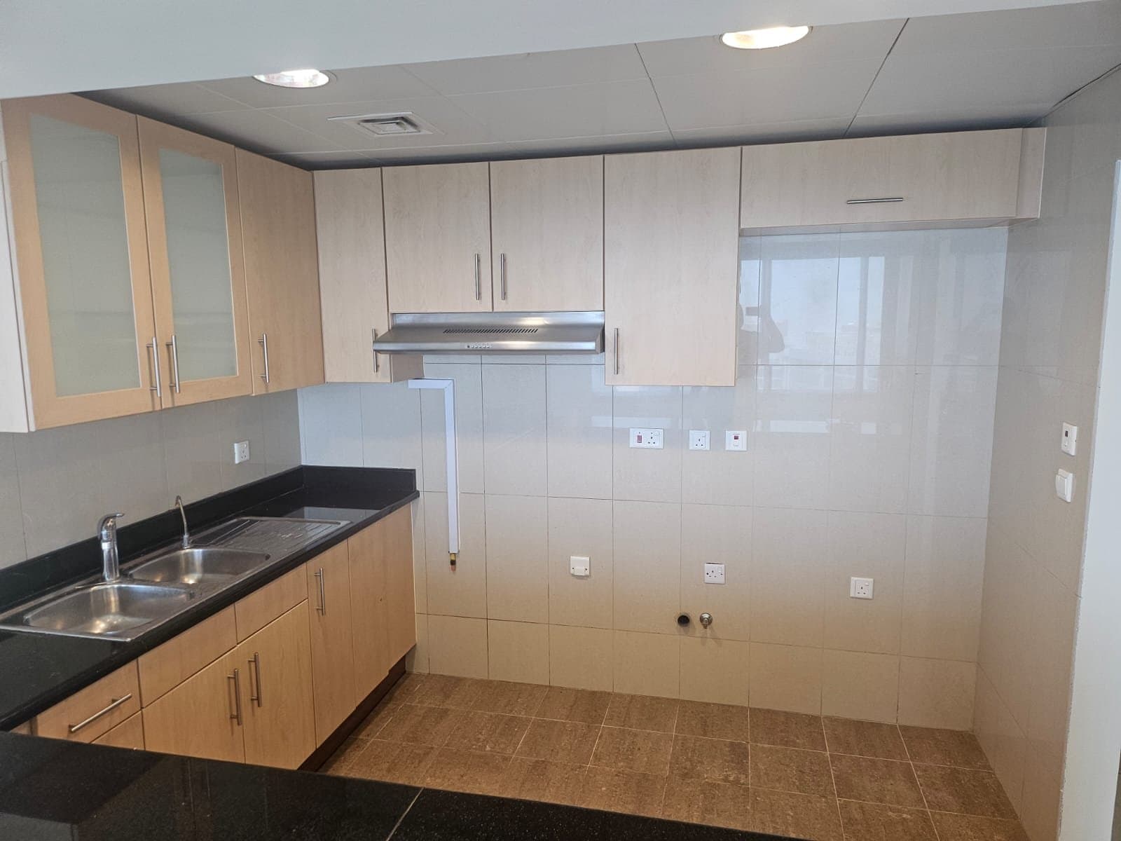 Spacious 3BR | Vibrant Community | High Floor — 5