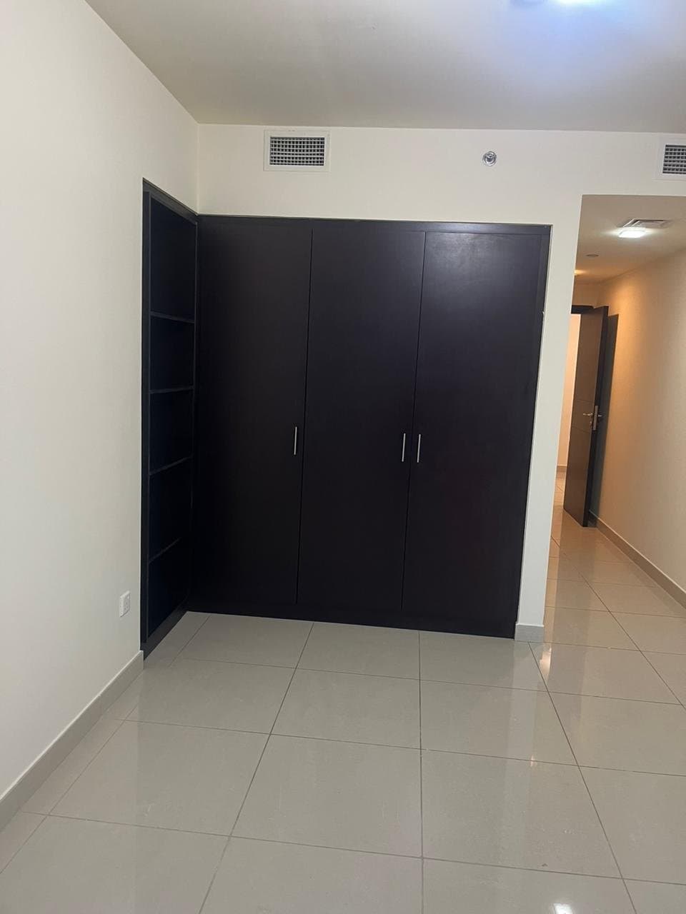 Spacious 1BR | Vibrant Community | Vacant — 6