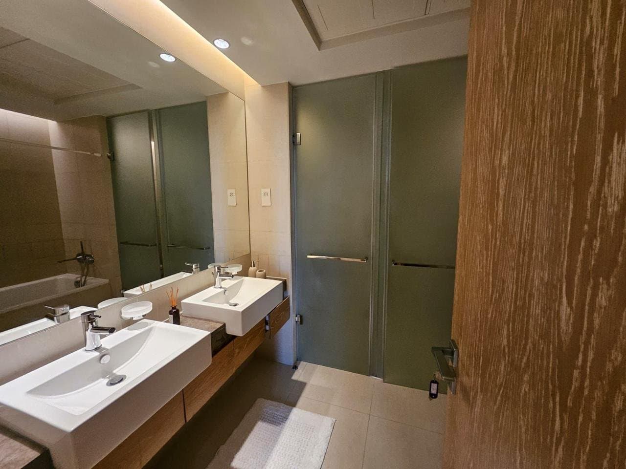 Elegant 1BR | Pool View | Luxury Living — 5