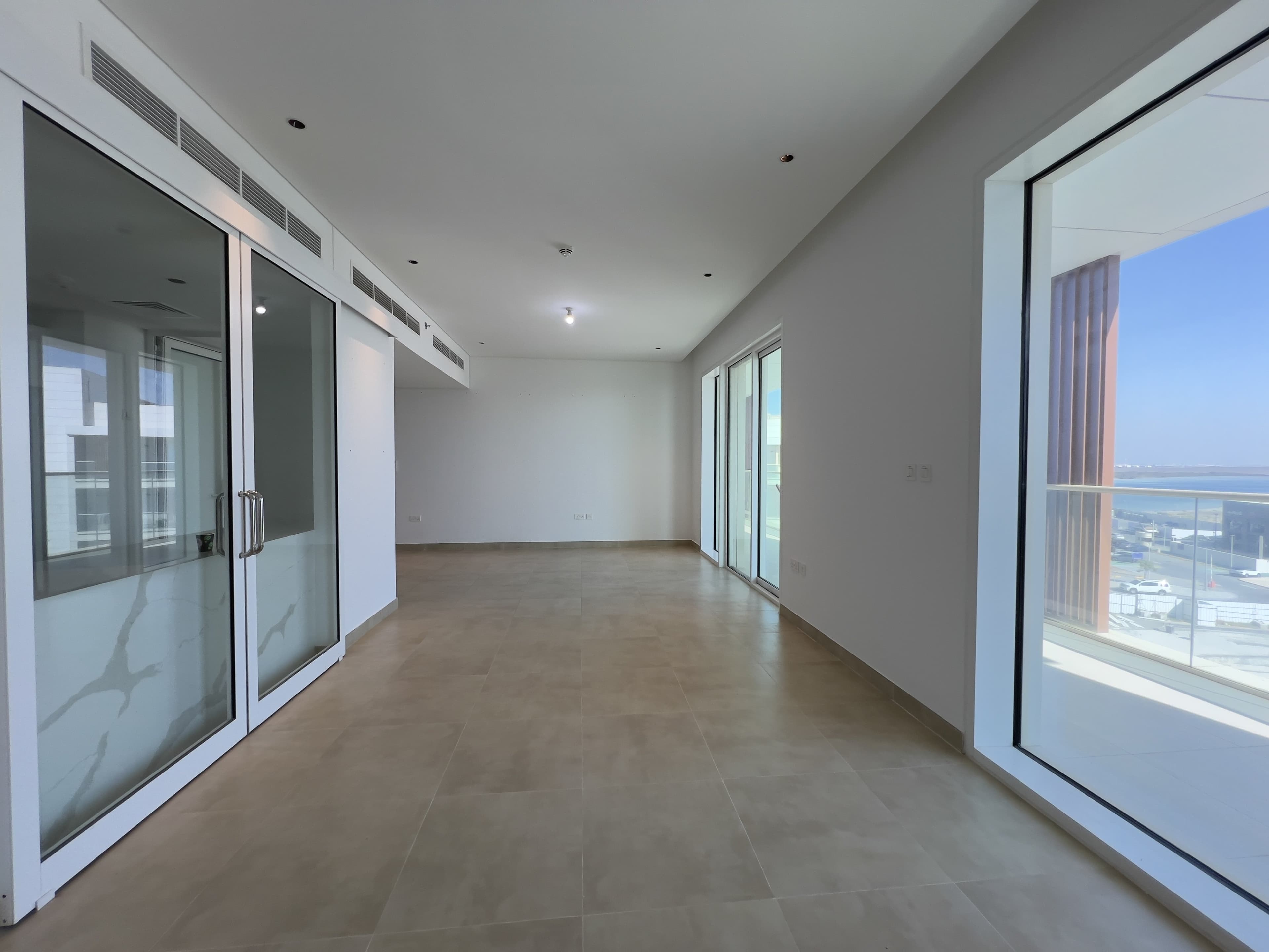 Partial Sea & Pool View | Spacious | Vacant — 10