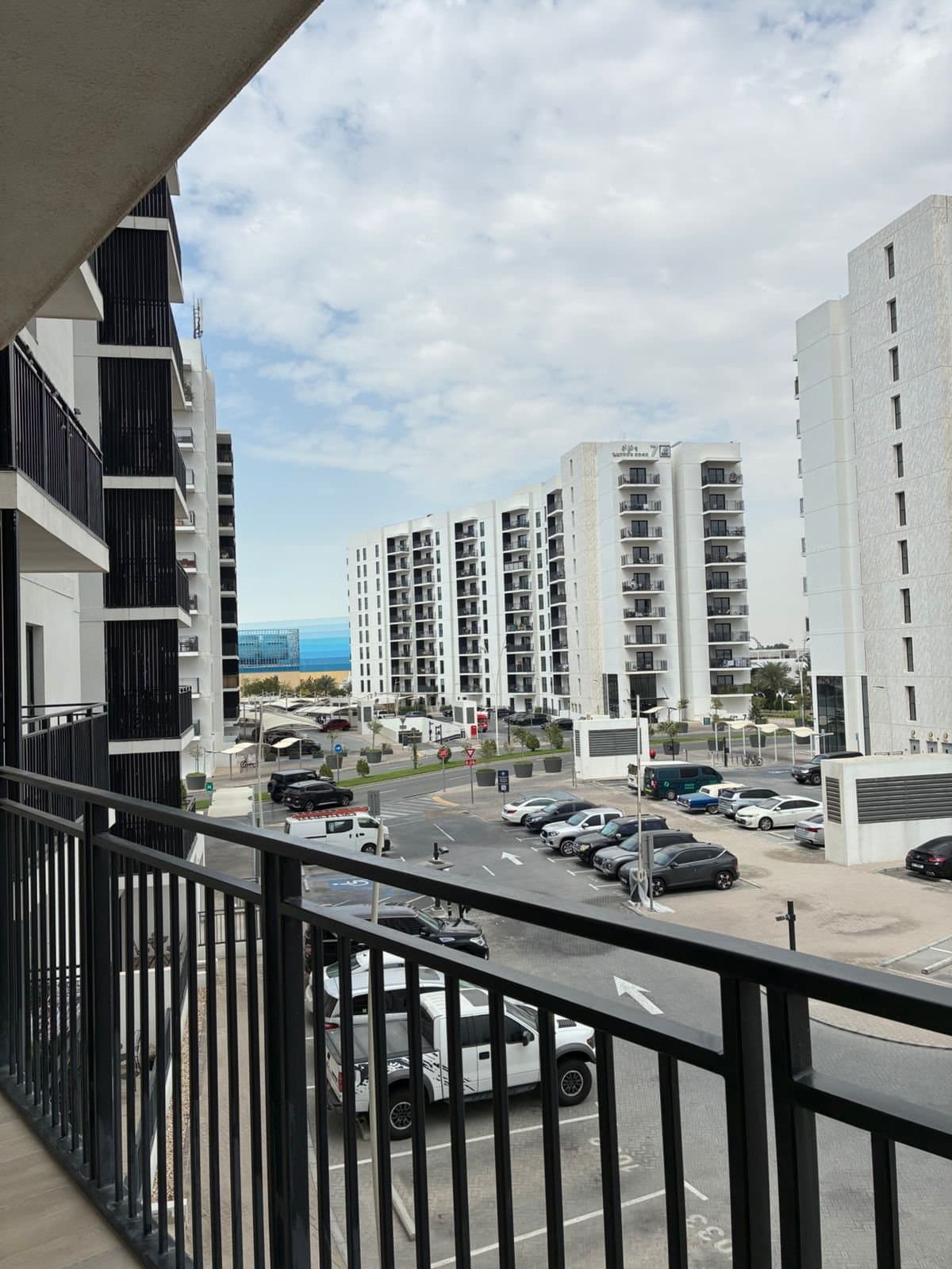 Stunning Canal View | Un-Furnished | Prime Loc — 13