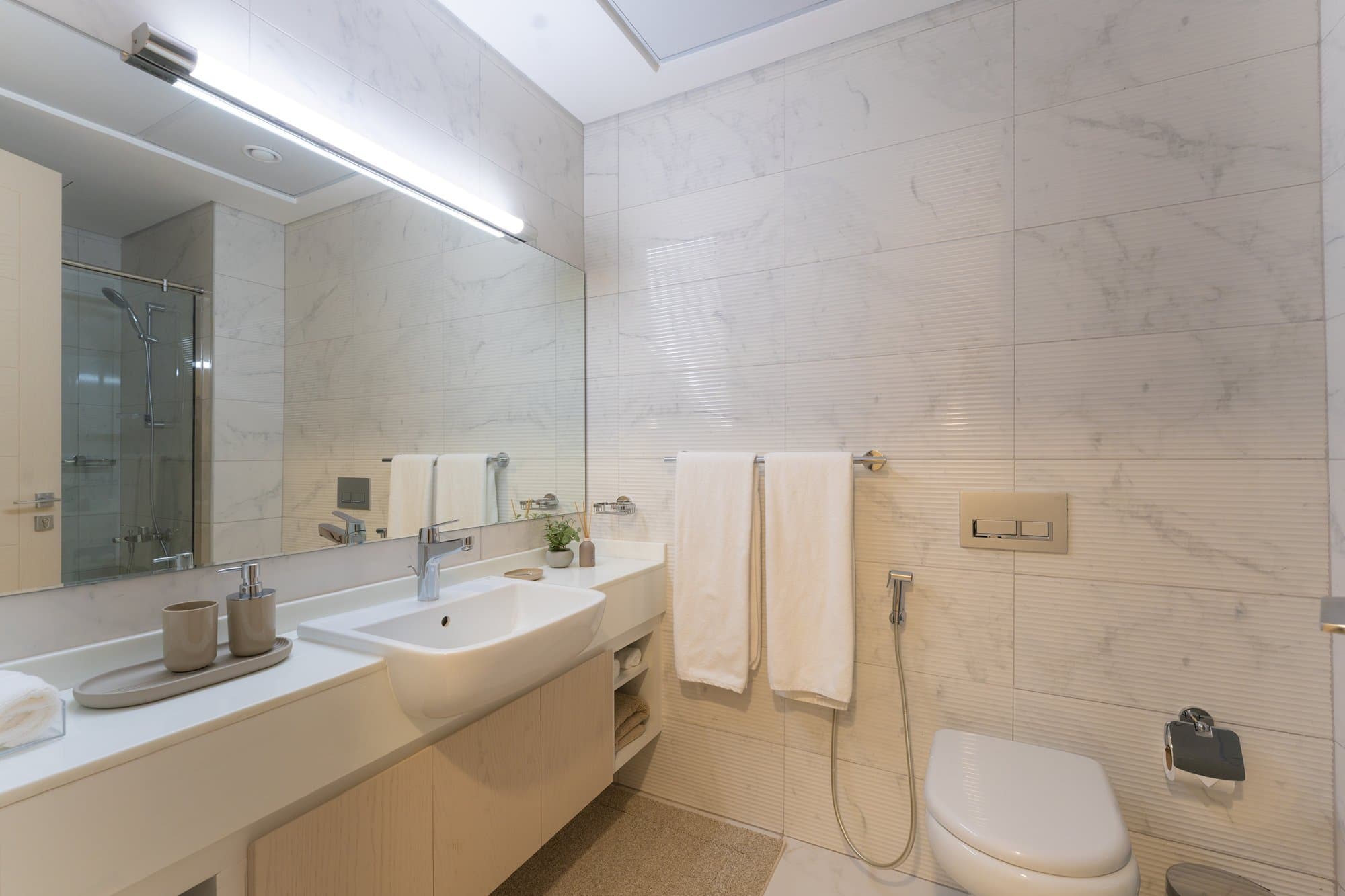 0 Commission | Luxurious Apartment | Vacant — 20