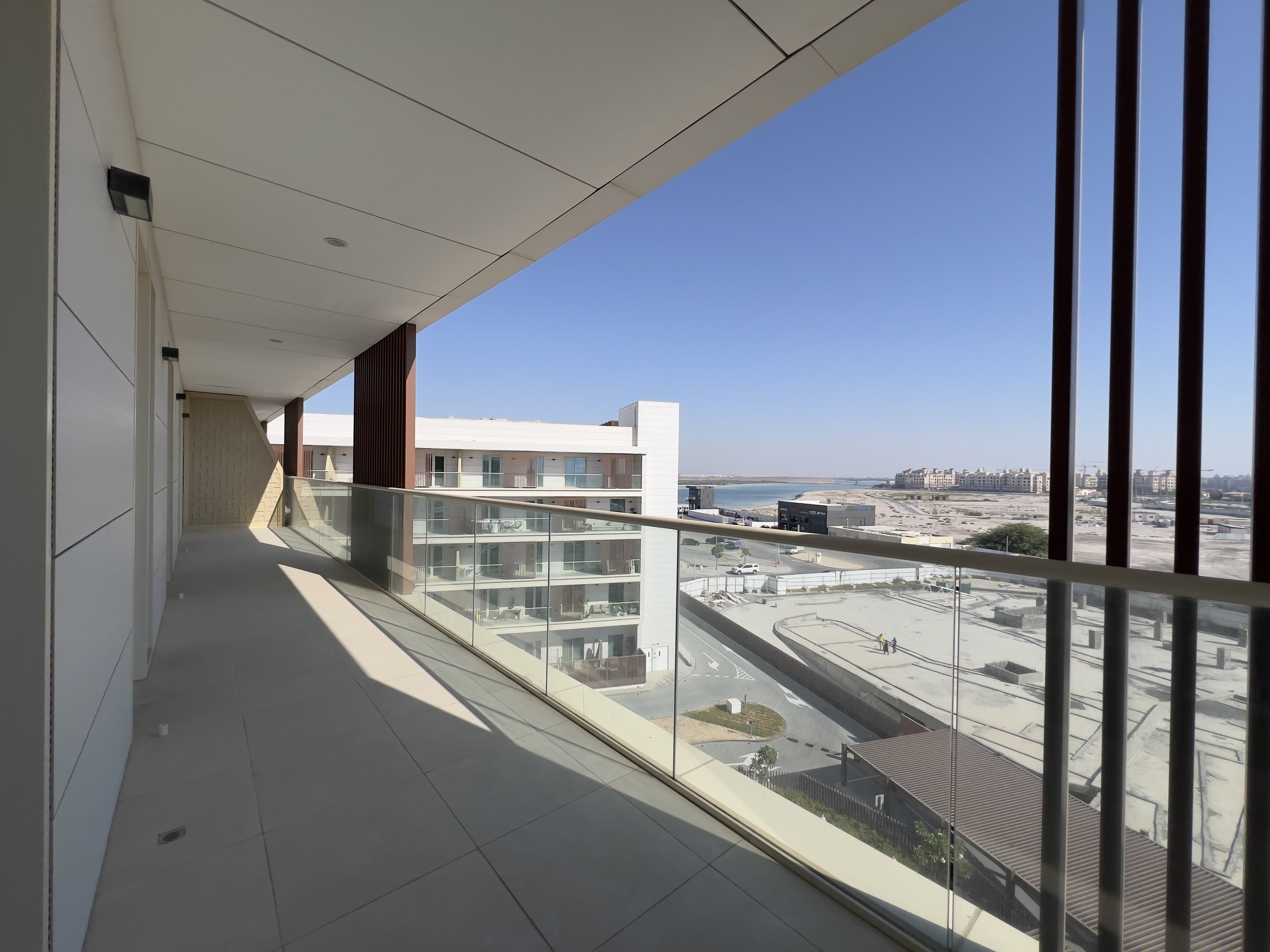 Partial Sea & Pool View | Spacious | Vacant — 23