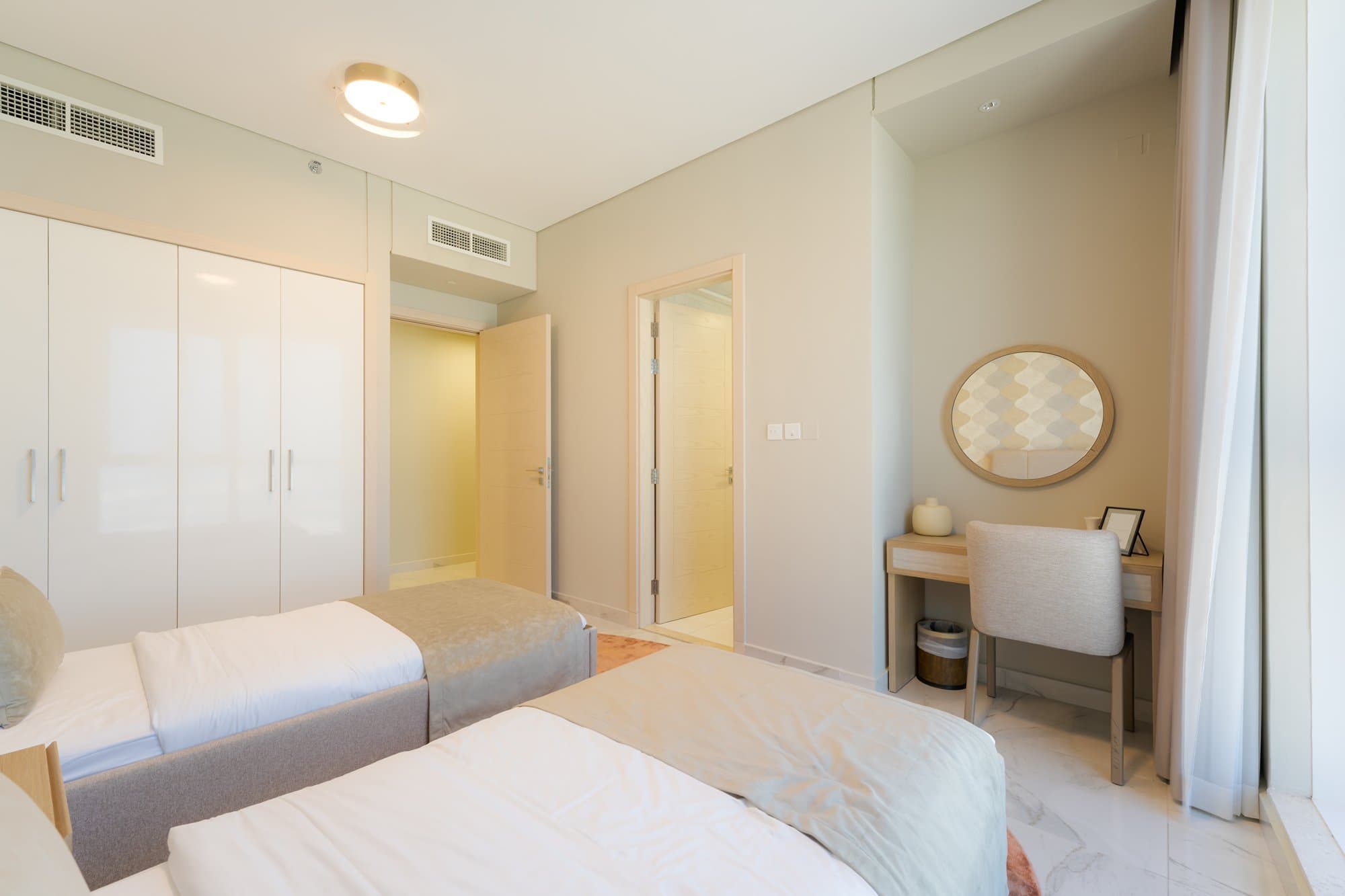 0 Commission | Luxurious Apartment | Vacant — 8