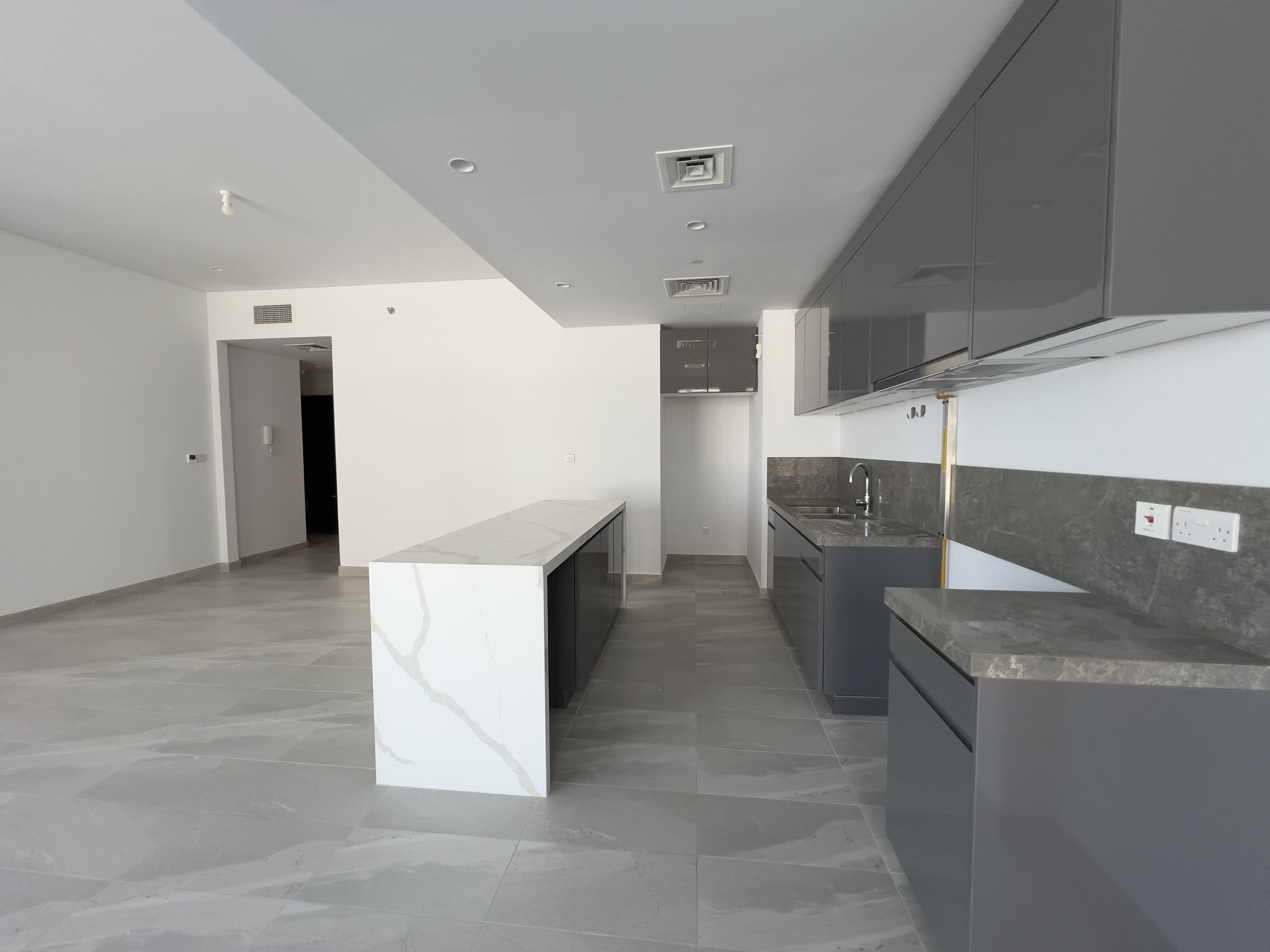 Beach Access | Hot Deal | Ready to move — 5