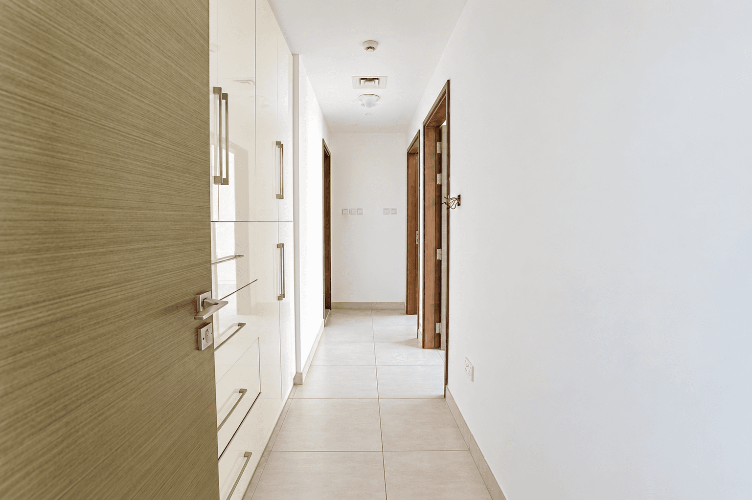 Prestige 2BR | Premium Sea Views | Prime Location, 20