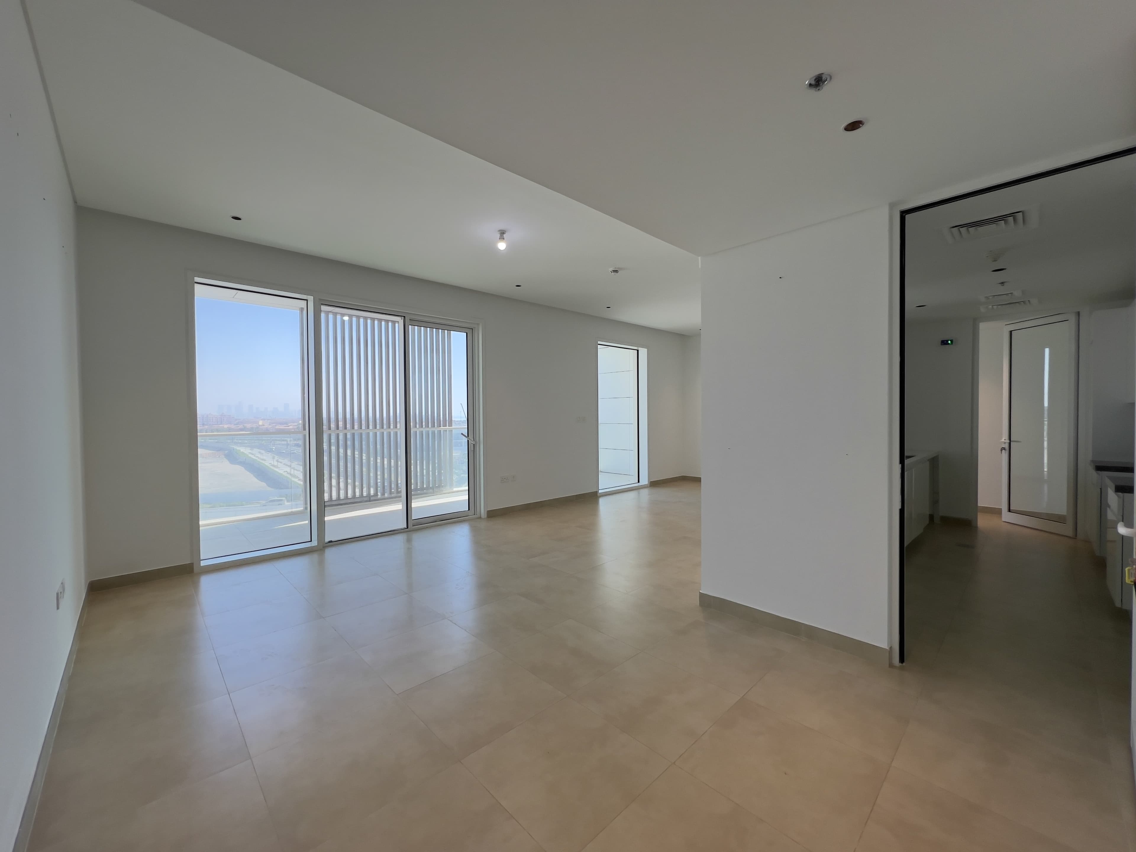 Partial Sea & Pool View | Spacious | Vacant — 6