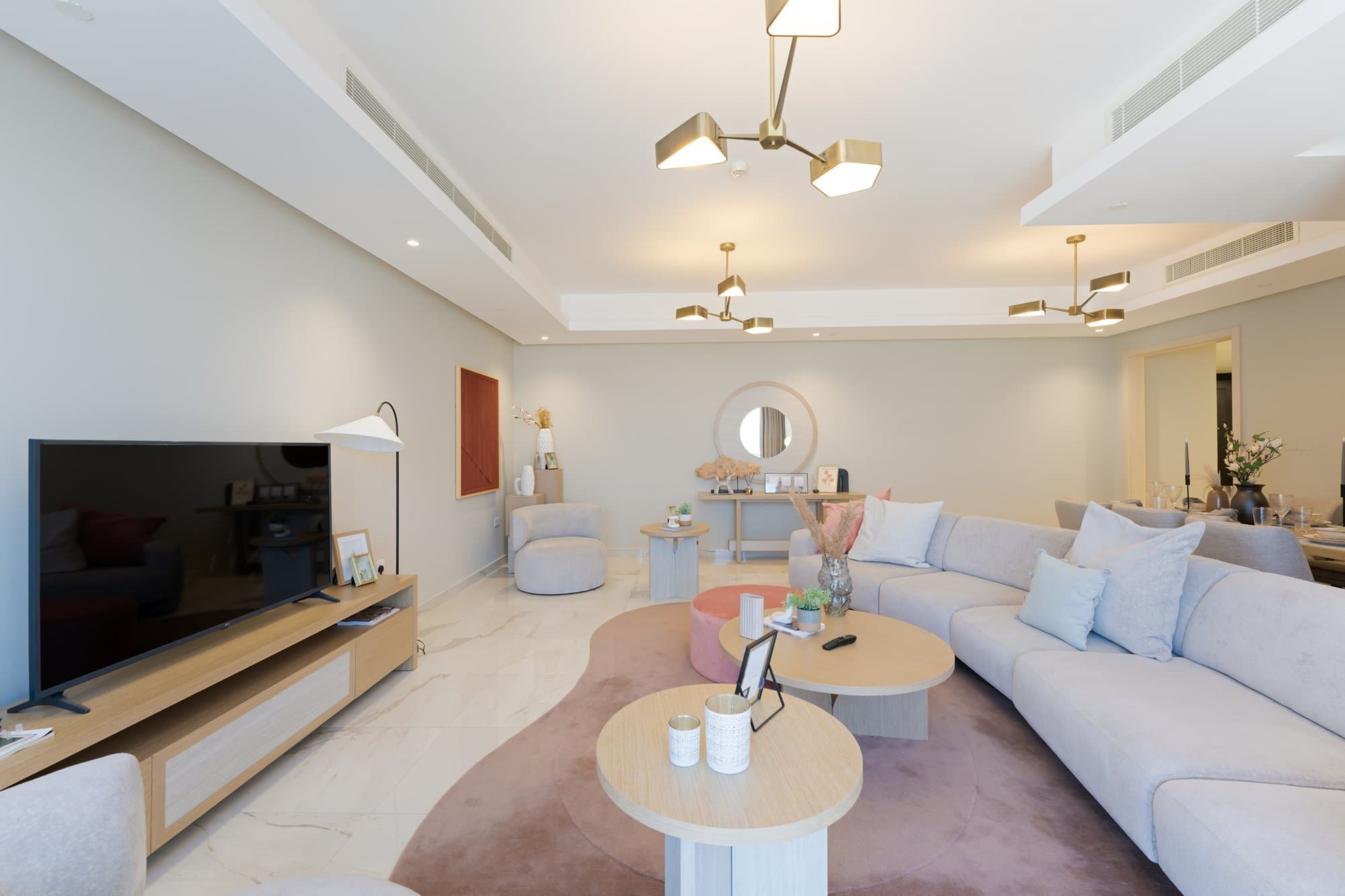 0 Commission | Luxurious Apartment | Vacant — 2