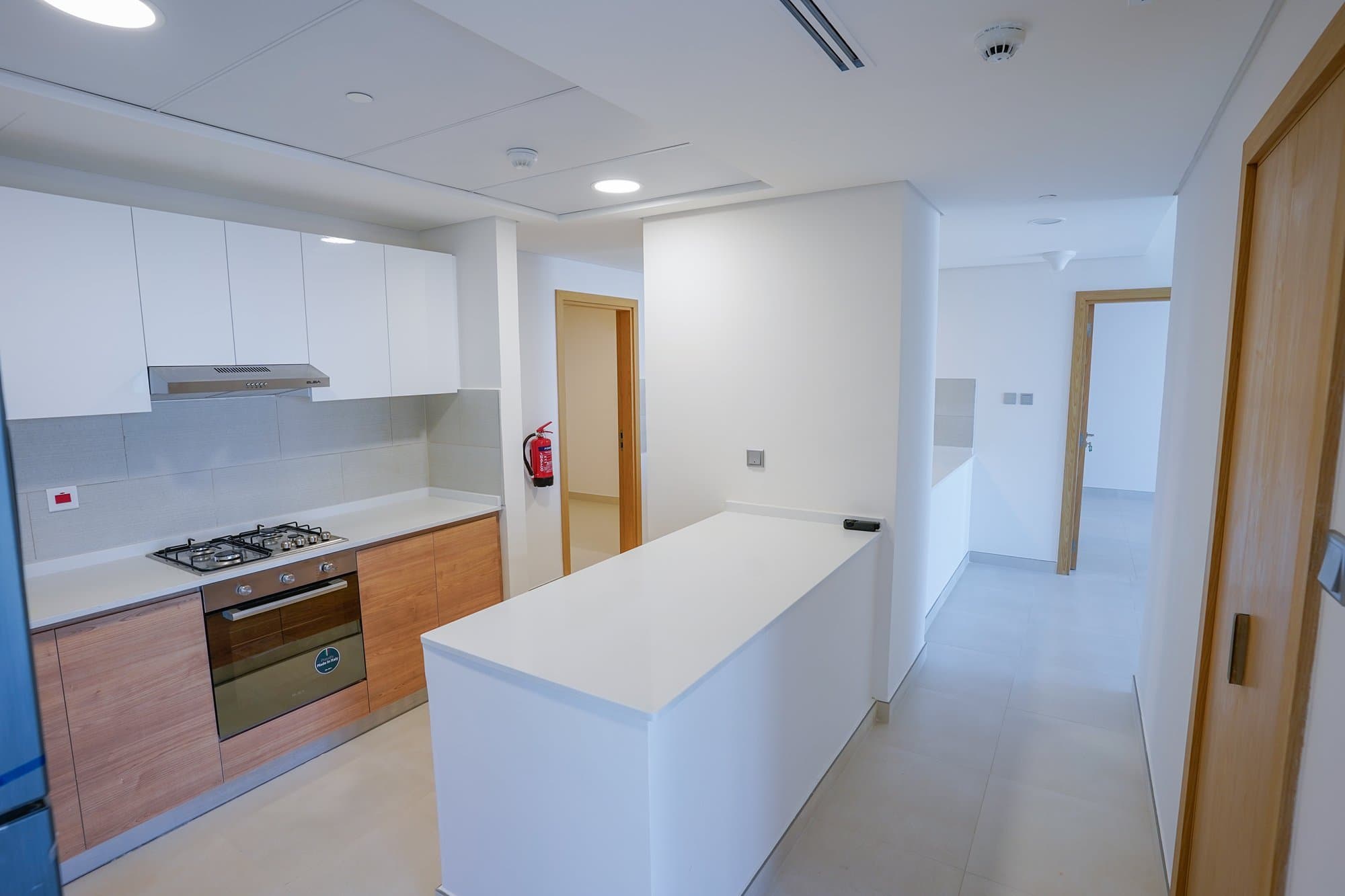 Amazing 2BR+M | High Floor | Prime Area — 7