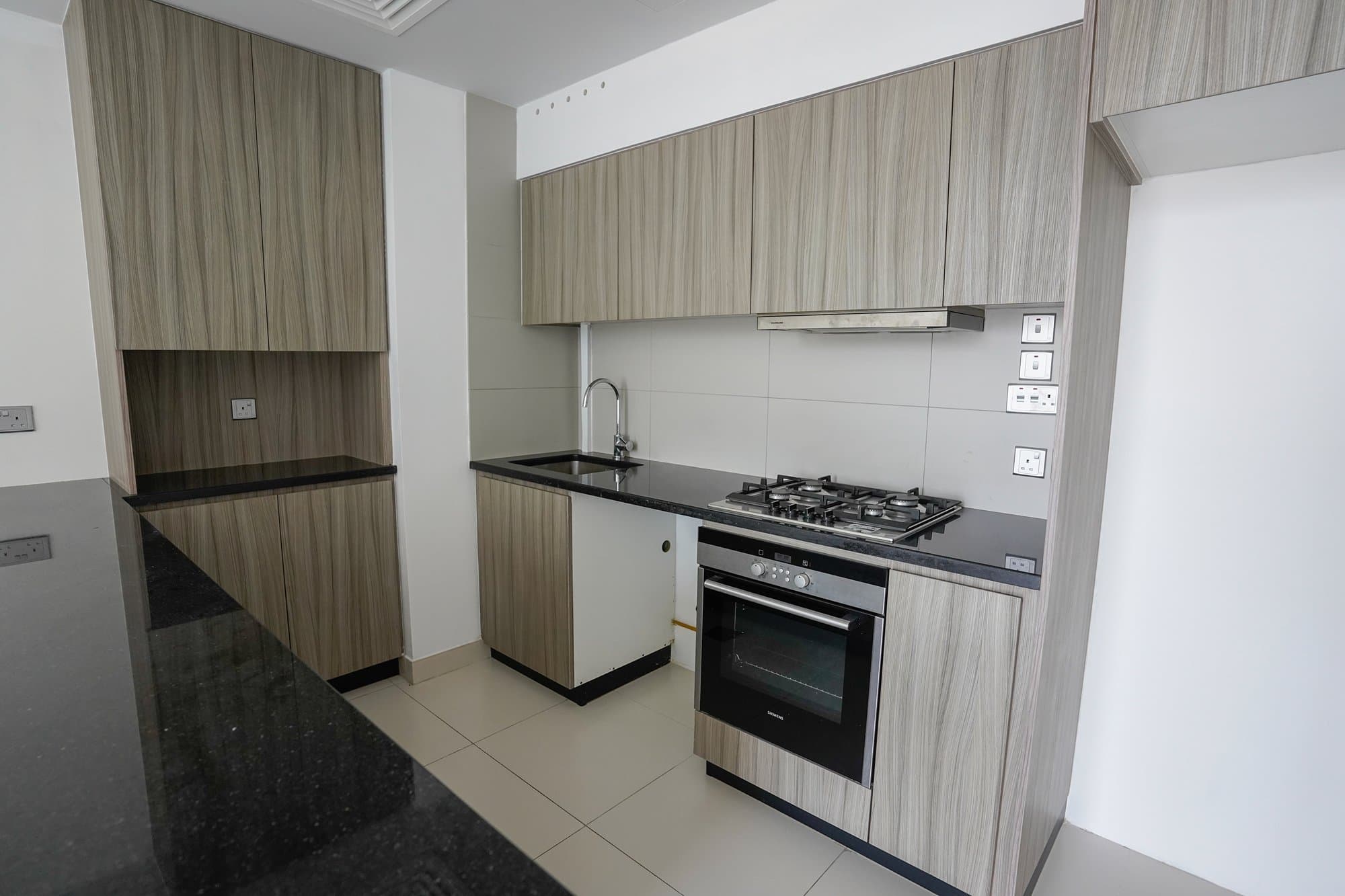 Charming Apt | High Floor | Ready to move in — 5