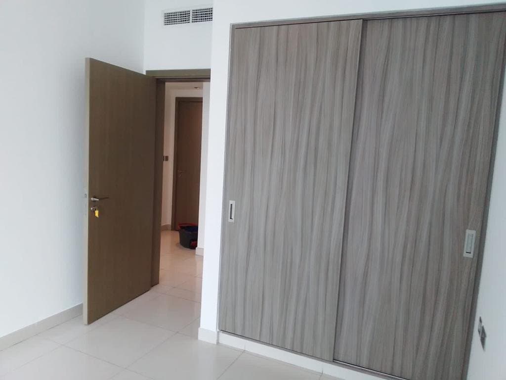 Stunning Sea View | Cozy Balcony | Ideal Location — 4