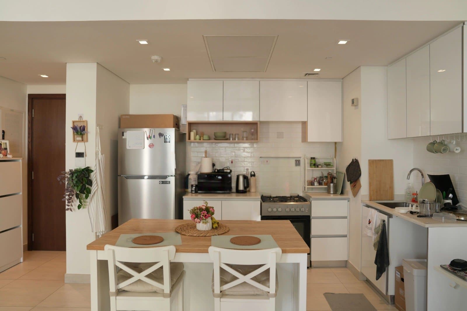 Elegant Unit | Balcony | Ready to move in — 4