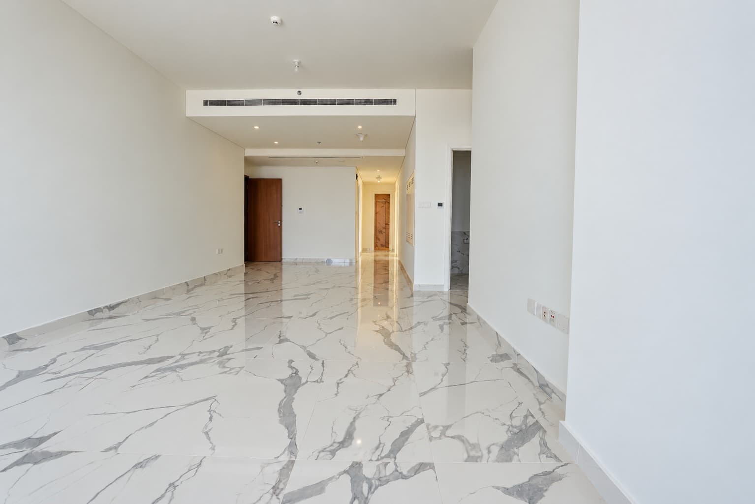 Stunning Canal & City View | 4 Payments | Vibrant Community, 16